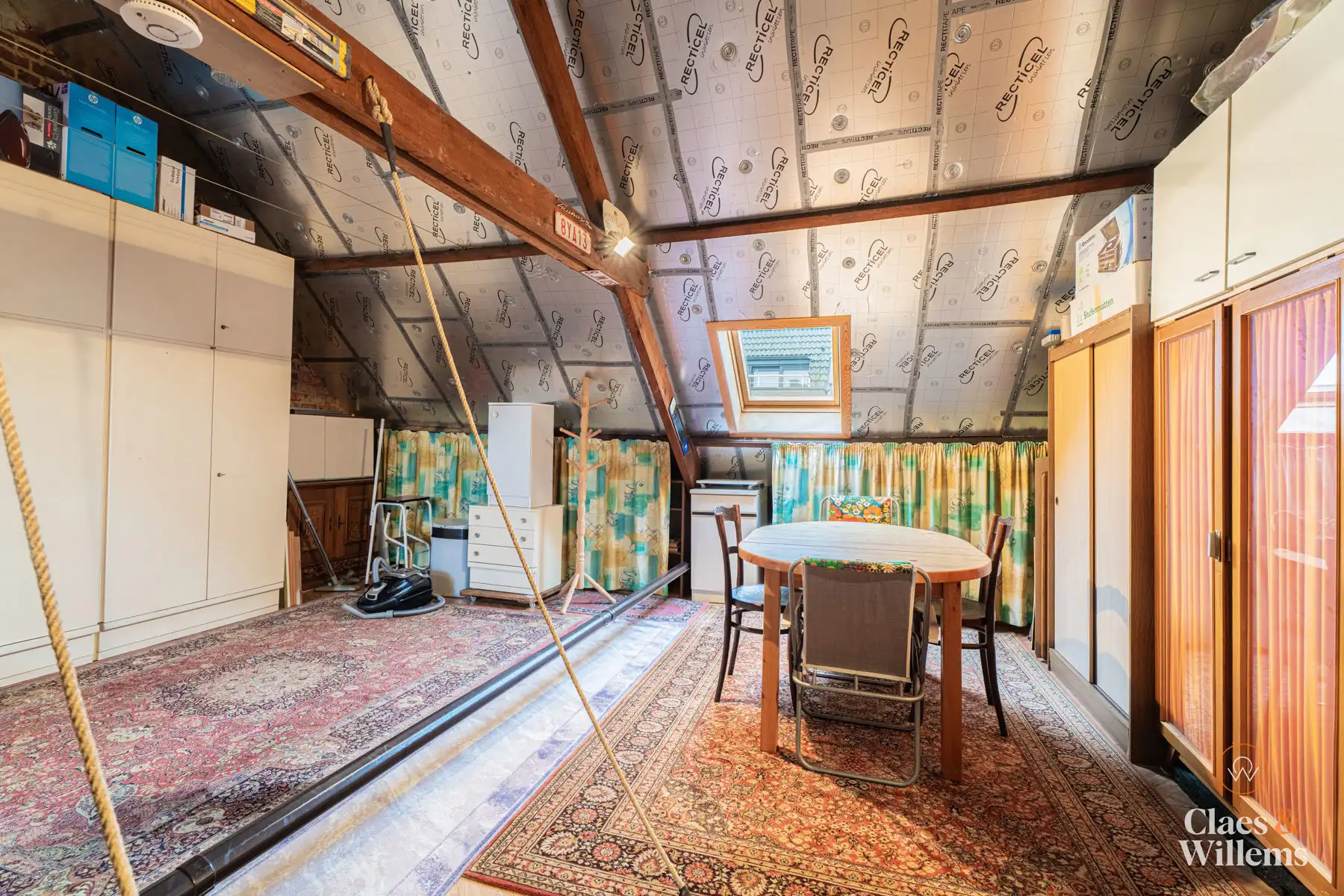 Gezinswoning met garage en airco in Ninove, goed gelegen nabij bus en trein foto 21