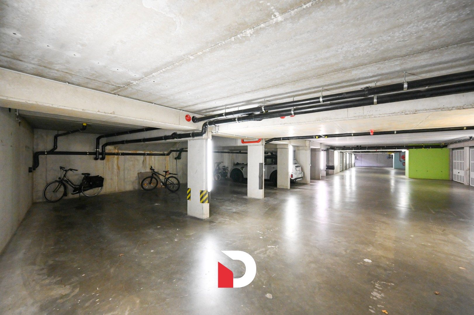 Lichtrijk 3-kamerappartement met frontaal zicht op het water foto 13