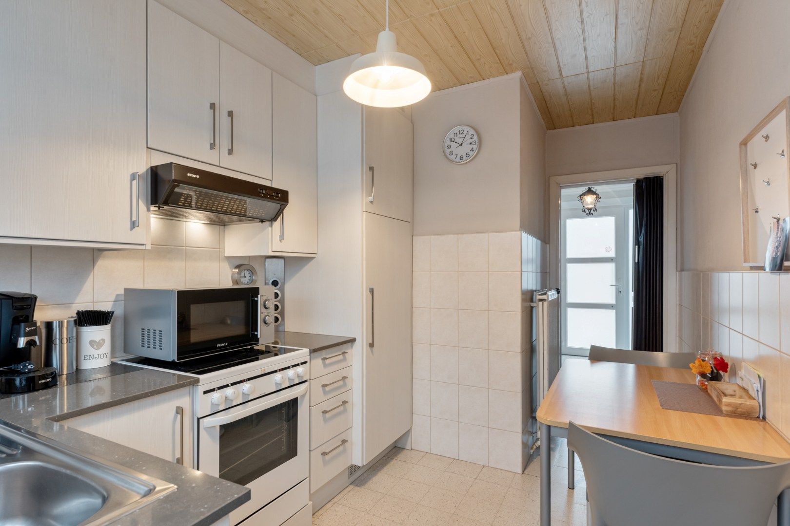 Knusse gezinswoning op een rustige locatie op een perceel van 3a20ca nabij het centrum van Neeroeteren!  foto 11