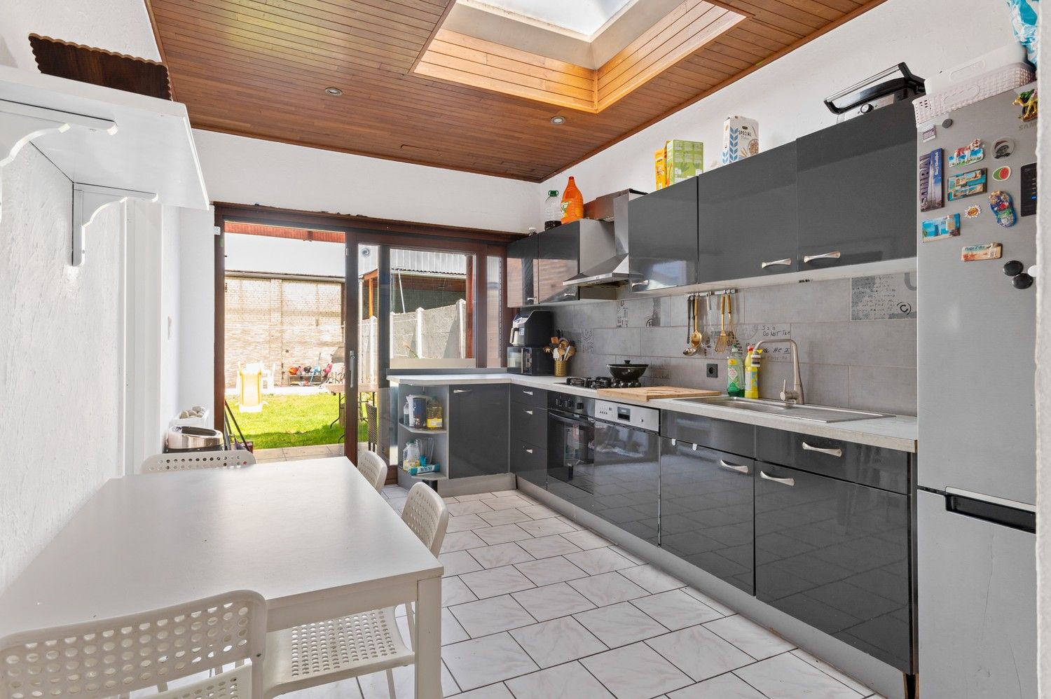 Huis met 3 slaapkamers en tuin te Deurne! foto 6