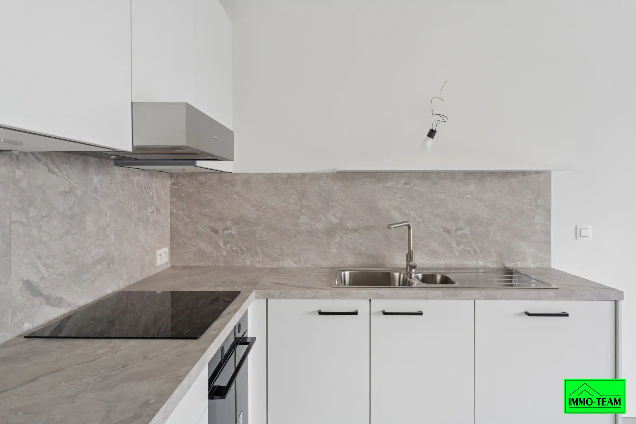 Nieuwbouwappartement met terras en autostaanplaats foto 3