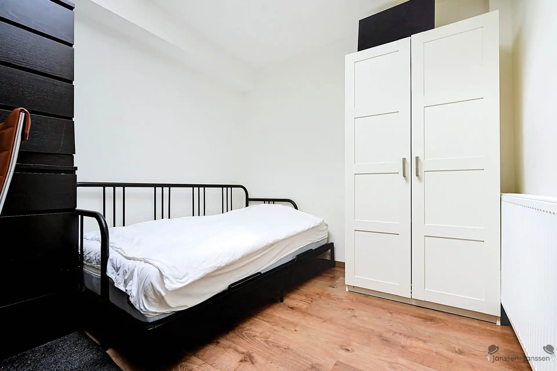 Opbrengsteigendom met ruime duplexappartement (144m²) en handelsgelijkvloers foto 29