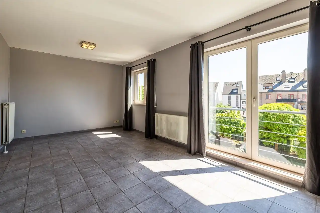 Duplex met twee slaapkamers en autostaanplaats op rustige locatie foto 5