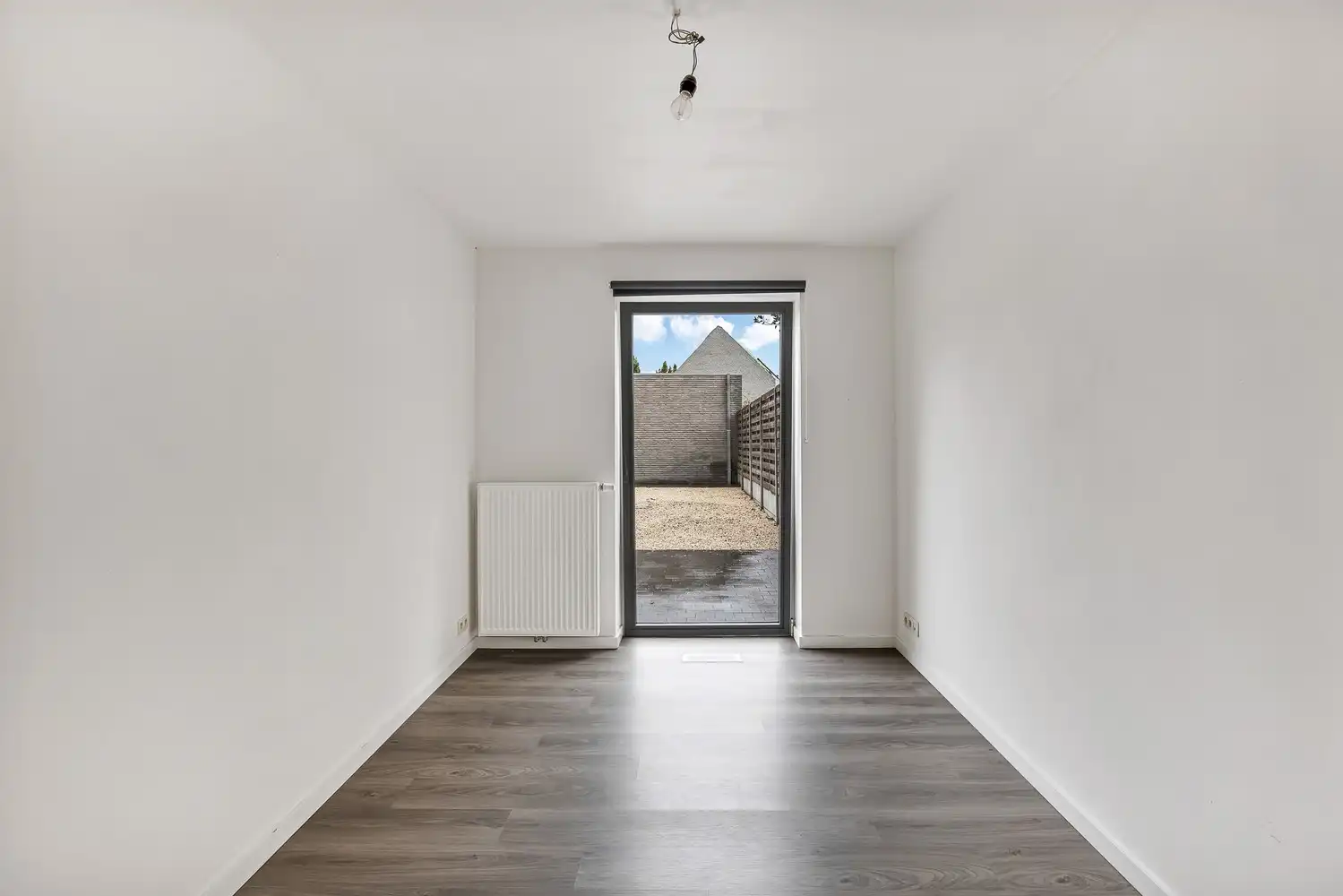 Appartement met 2 slaapkamers en ruime tuin foto 8