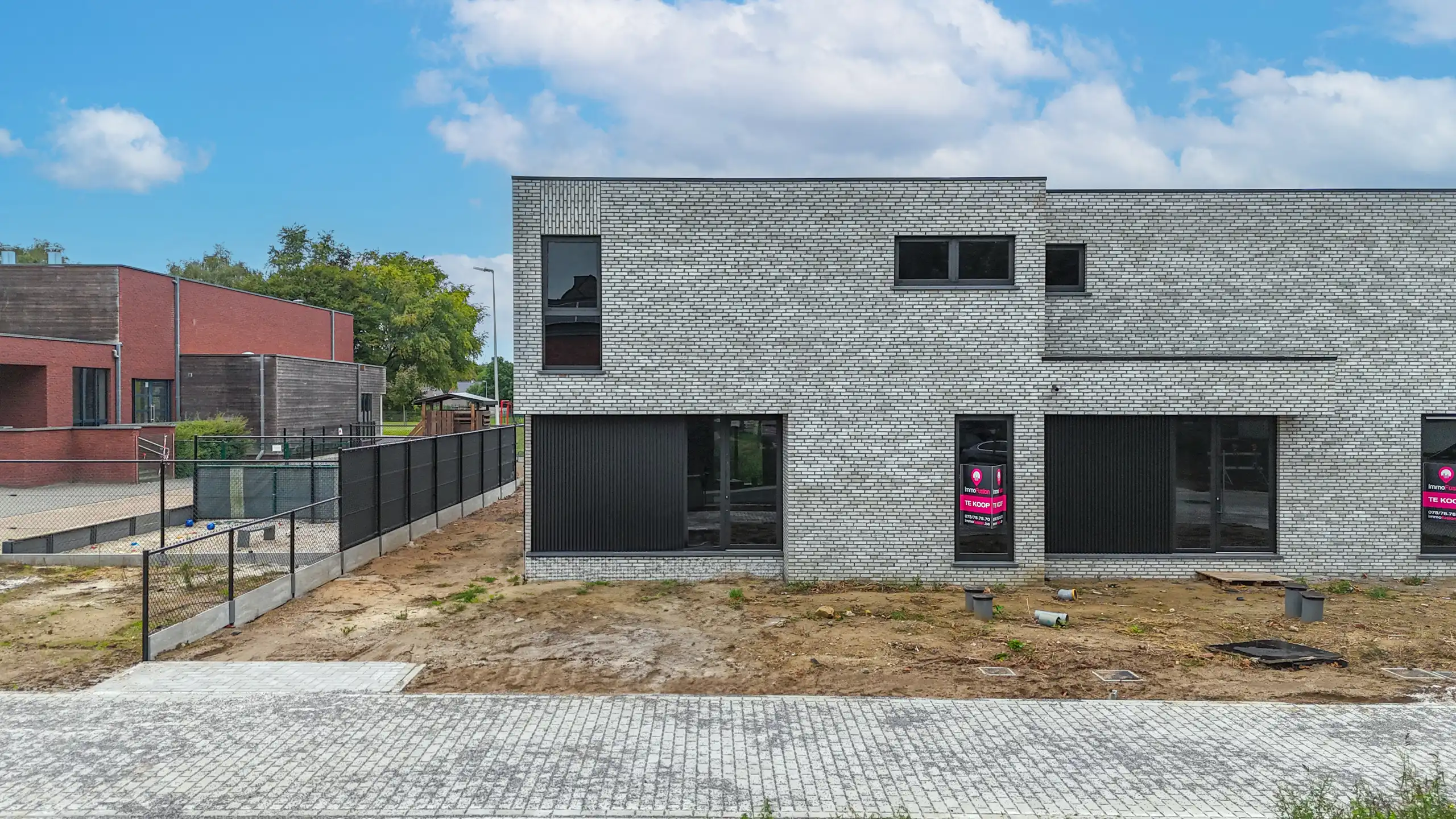 Moderne casco woning met 4slpks en bureauruimte in Boekt! foto 3