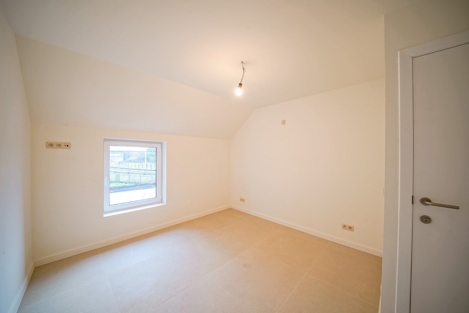 Prachtig gerenoveerde woning (vernieuwbouw) te Zandvoorde  foto 11