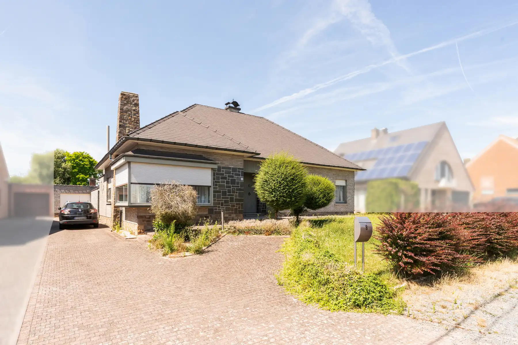 Goed onderhouden bungalow op ruim perceel!  foto 2