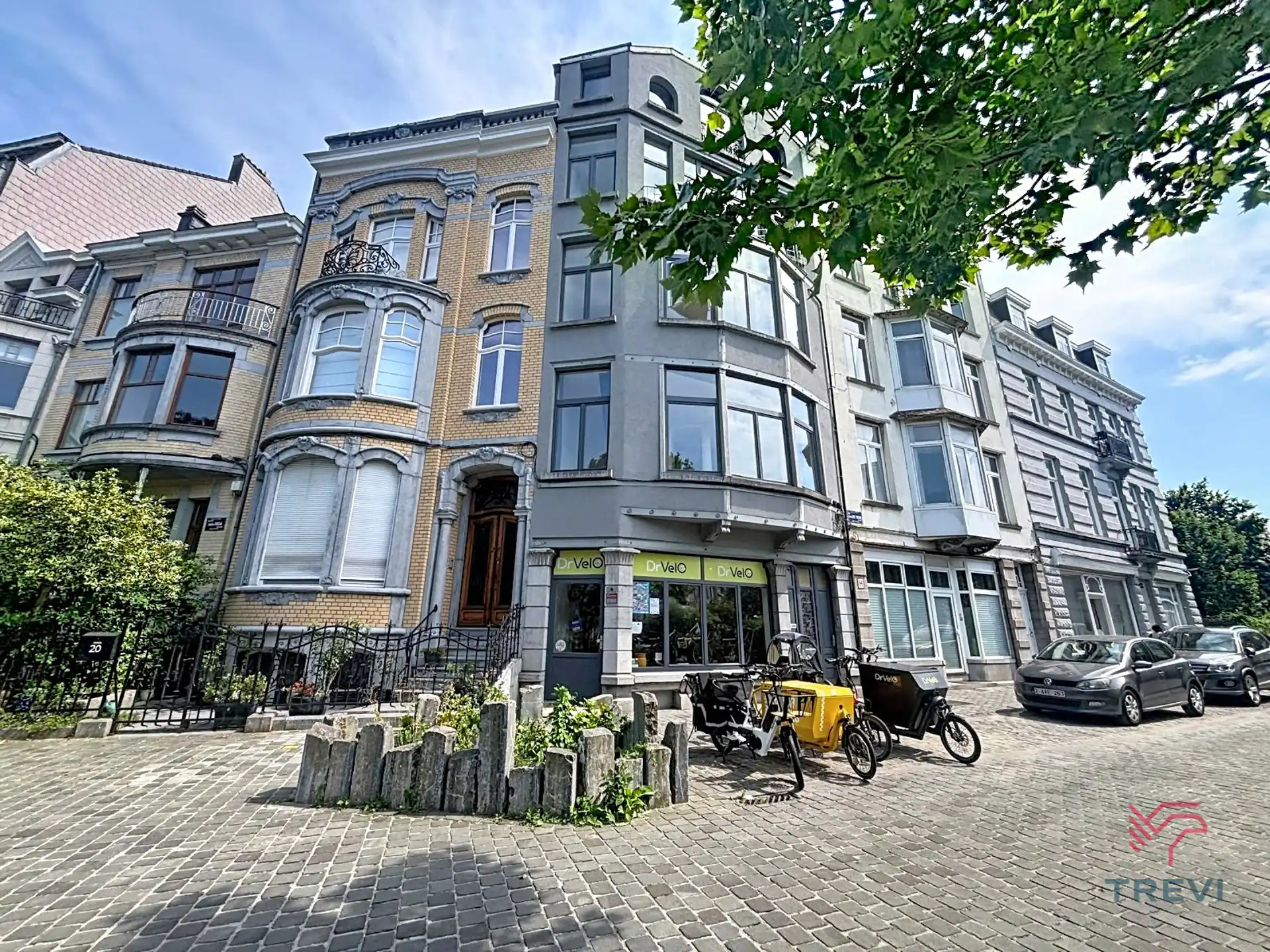 Prachtig appartement met 2 slaapkamers foto {{pictureIndex}}