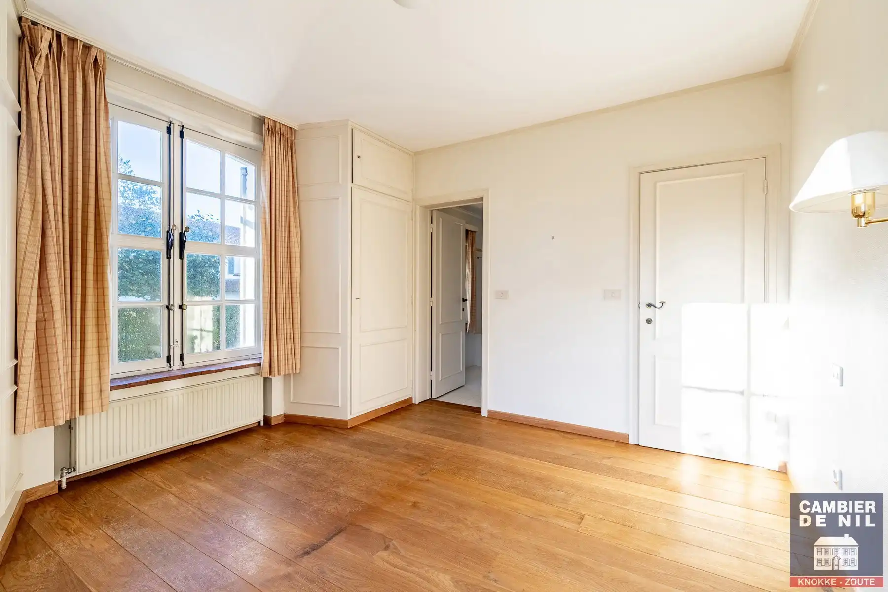 Charmante, ongemeubelde, vrijstaande villa in 2de lijn  in het zoute Zoute nabij de zee & tennis foto 16