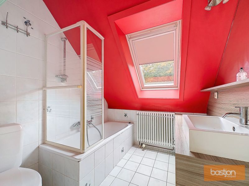 Verzorgde bel-etage met 3 ruime slaapkamers. foto 6