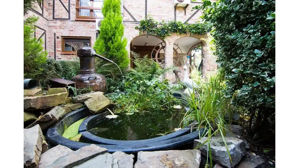 Charmehotel met 10 kamers te koop in Oudenburg foto 16