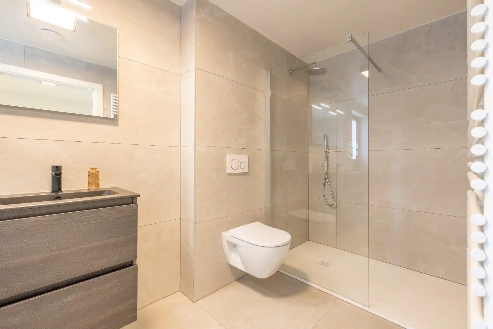 HALF OPEN NIEUWBOUW BEN-WONING MET 3 SLK, GARAGE, TERRAS EN TUIN foto 21