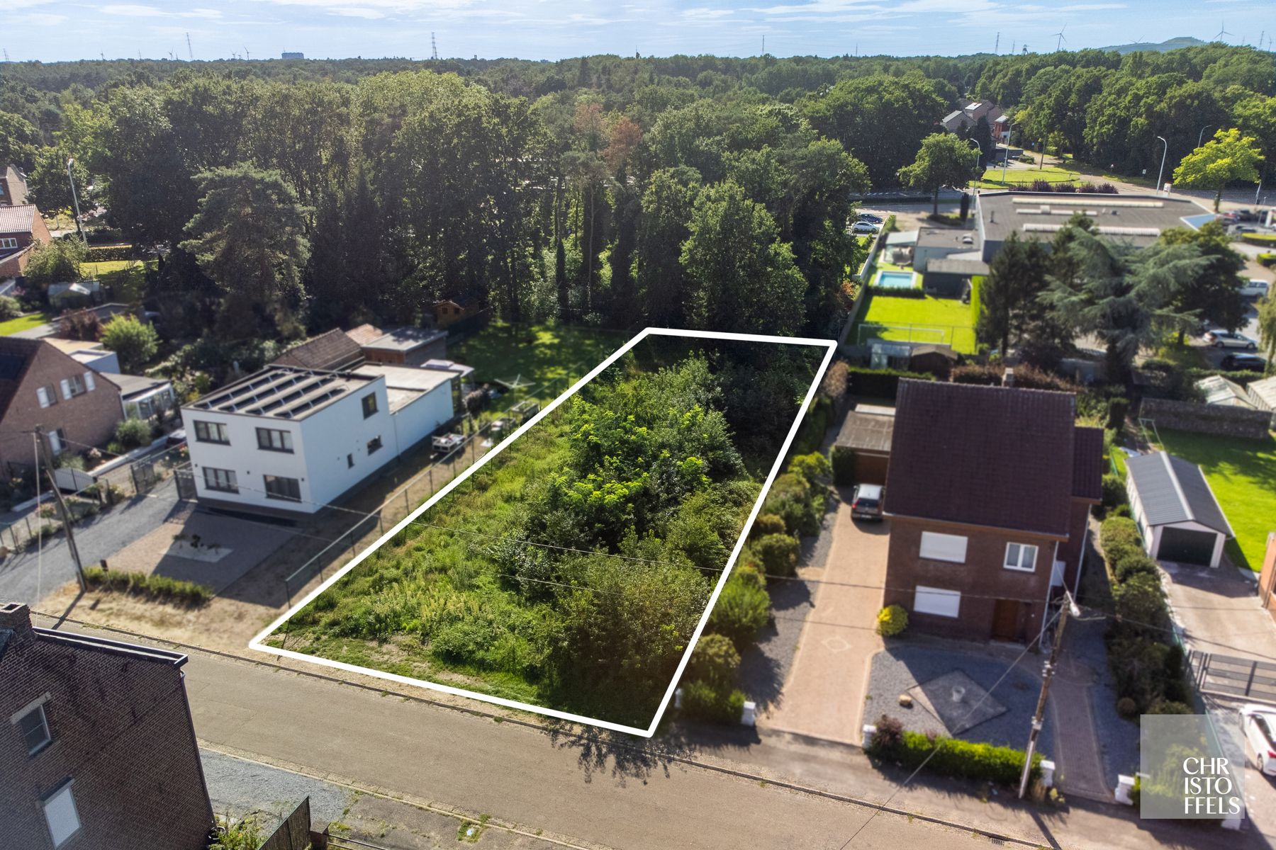 Residentieel gelegen bouwgrond van 973m², geschikt voor open bebouwing! foto 1