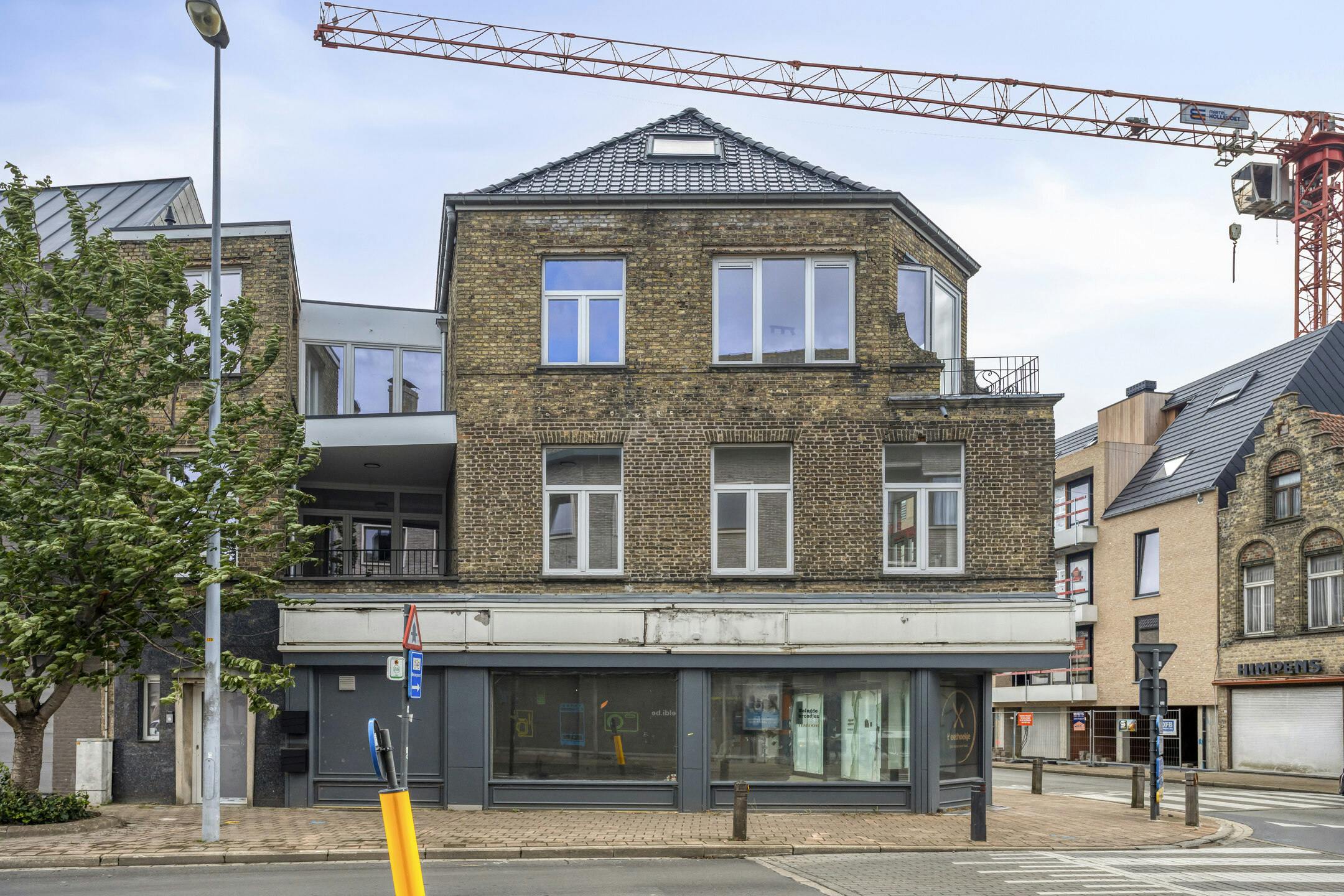 Handelsruimte op commerciële ligging te koop te Veurne. foto 16