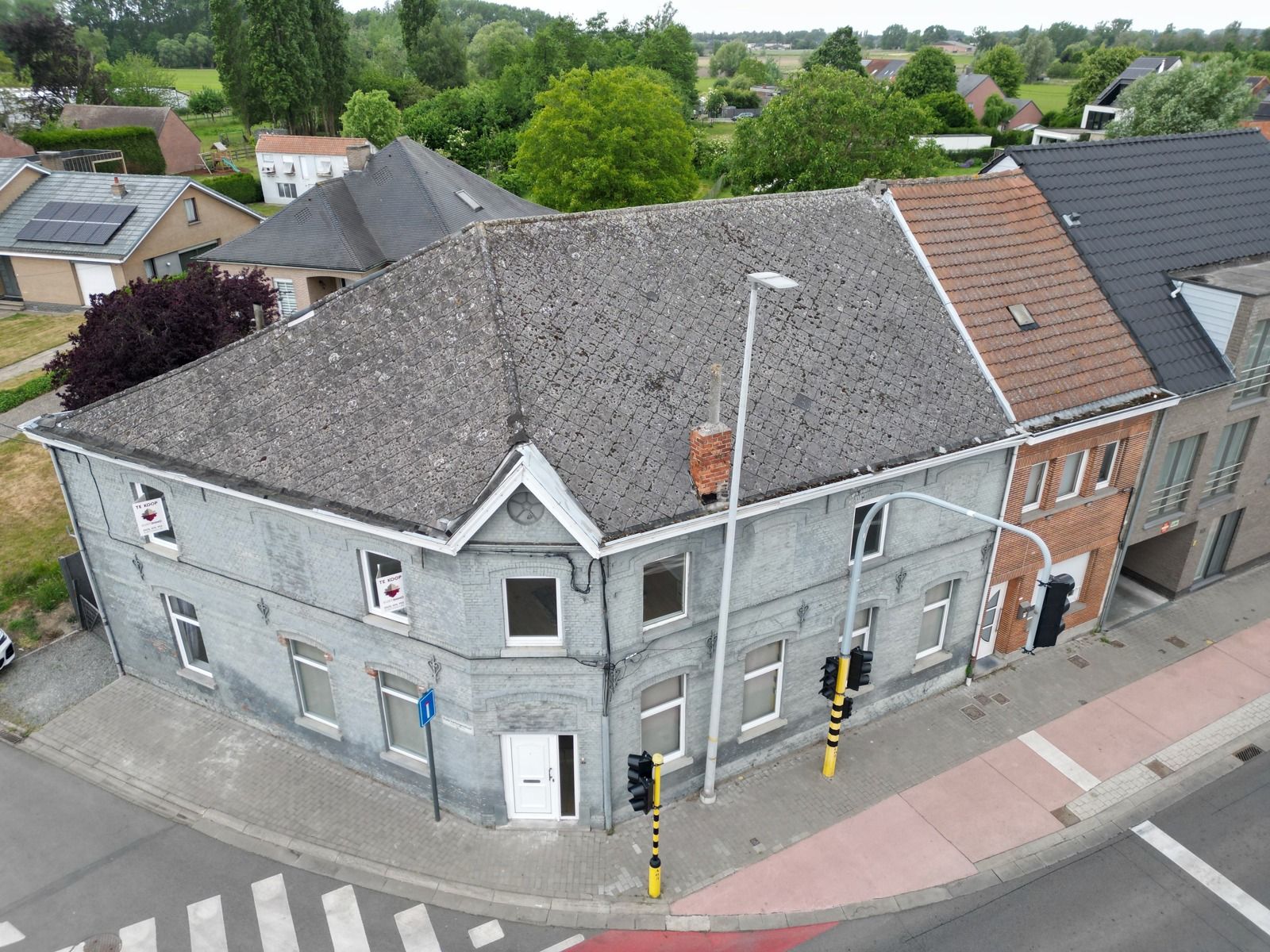 Centraal Gelegen, Zeer Ruime Halfopen Bebouwing met 6 SLPK! foto 17