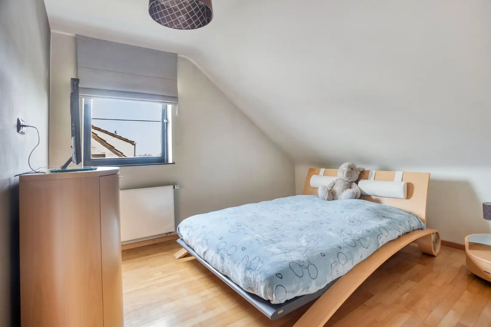 Landelijk en stijlvol wonen in alle rust – Ruime villa met fraai aangelegde tuin foto 15