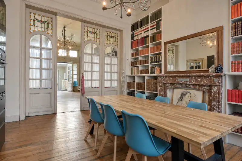 Statige herenwoning met 594 m² woonoppervlakte en uitzonderlijke tuin in hartje Menen foto 4