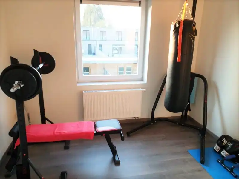 Moderne gezinswoning TE HUUR met carport en 3 slaapkamers,  tuin met terras op boogscheut van centrum Avelgem. foto 7