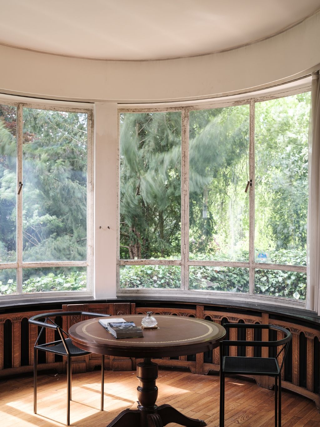 Omgeving Sint-Pieters station - Imposante half vrijstaande villa met parktuin, in nieuwe zakelijkheid naar een ontwerp van architect&nbsp;Geo&nbsp;Bontinck (1935). foto 15