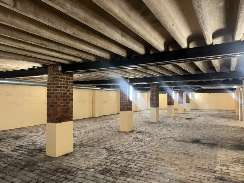 Polyvalent ruimte aan Gentbruggebrug foto 3