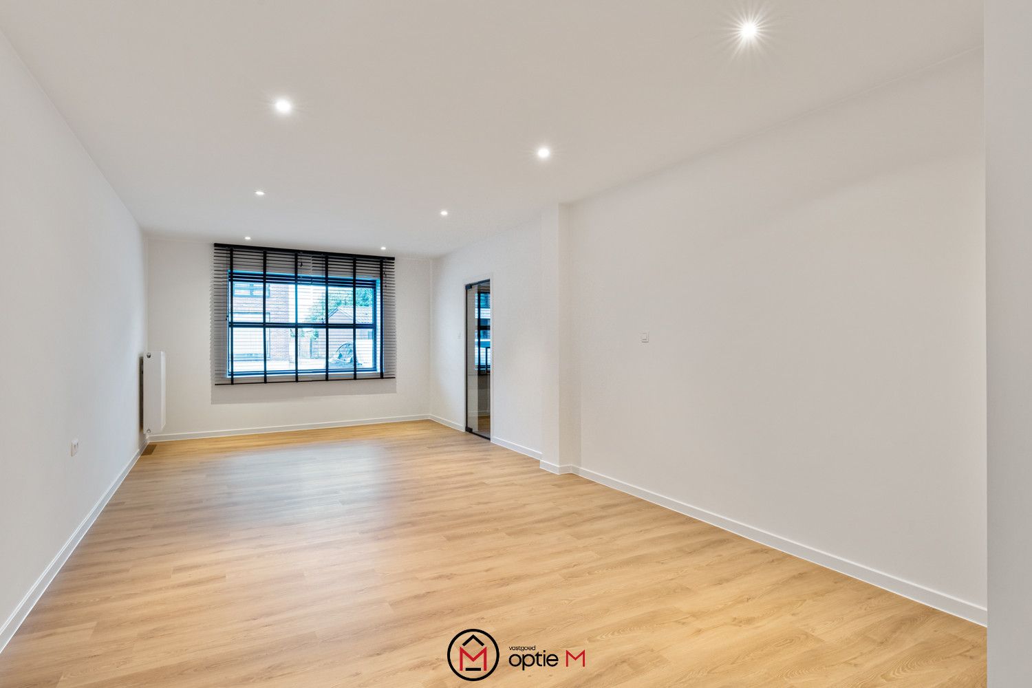 Volledig gerenoveerde woning met 4 slaapkamers en 2 badkamers in Hasselt foto 4