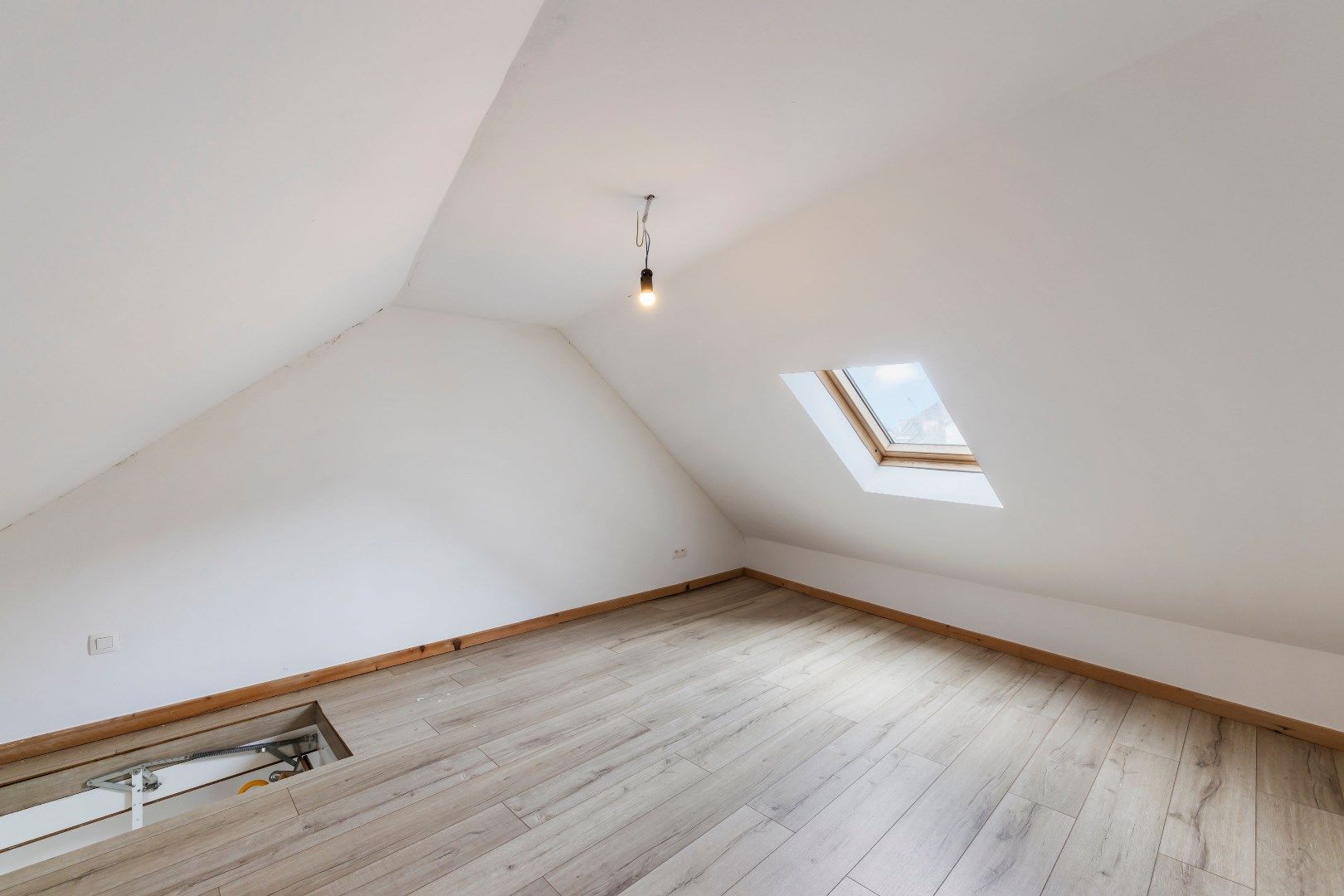 Exclusieve herenwoning met 4 entiteiten op toplocatie te Hamme! foto 21