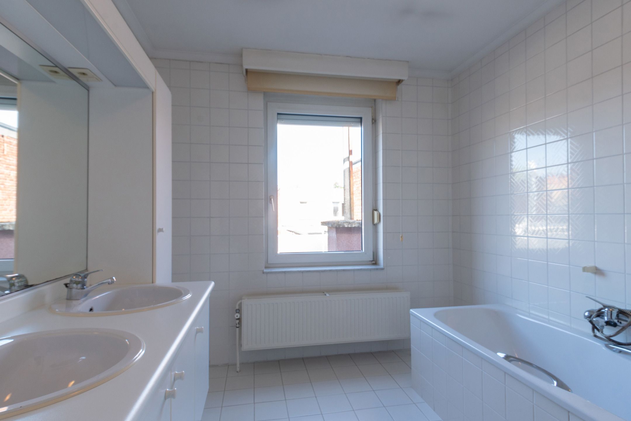 Burgerhuis in neorococostijl - handelshuis & 4 appartementen foto 26