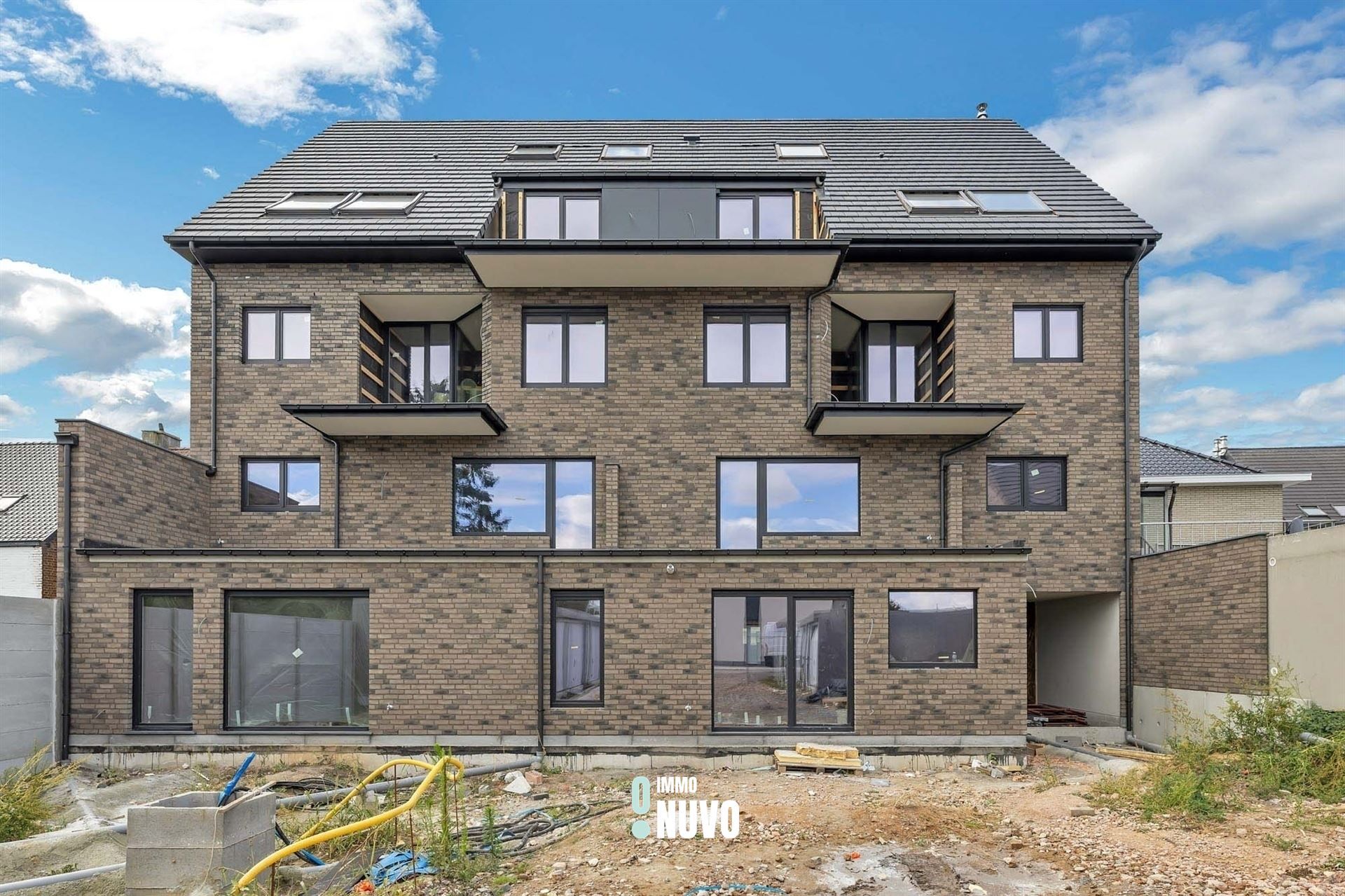 nieuwbouw appartement foto {{pictureIndex}}