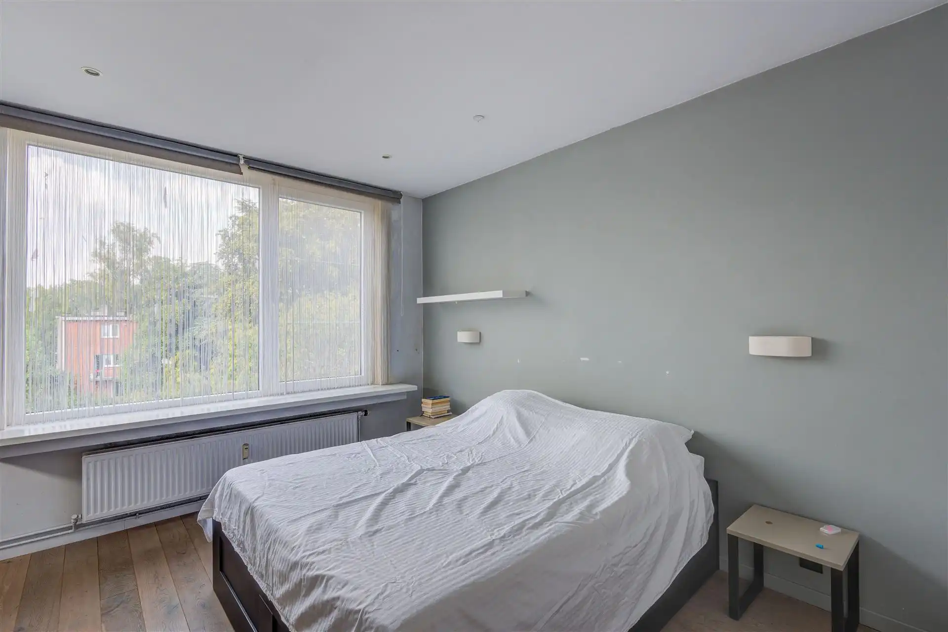 Licht ruim appartement met 2 slaapkamers en terras  foto 17