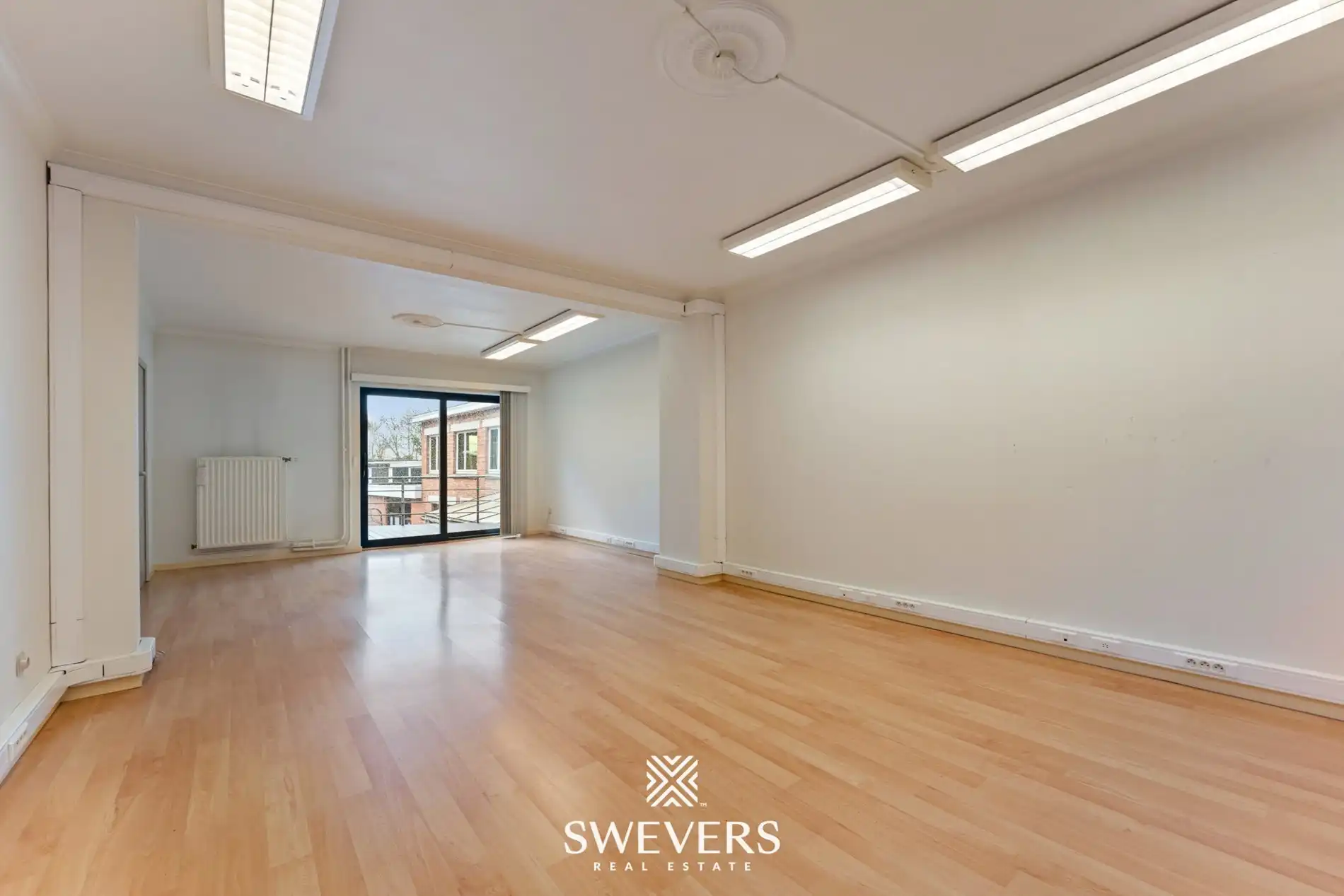 Authentiek pand (°1850) ruim duplex appartement met handelsruimte foto 12