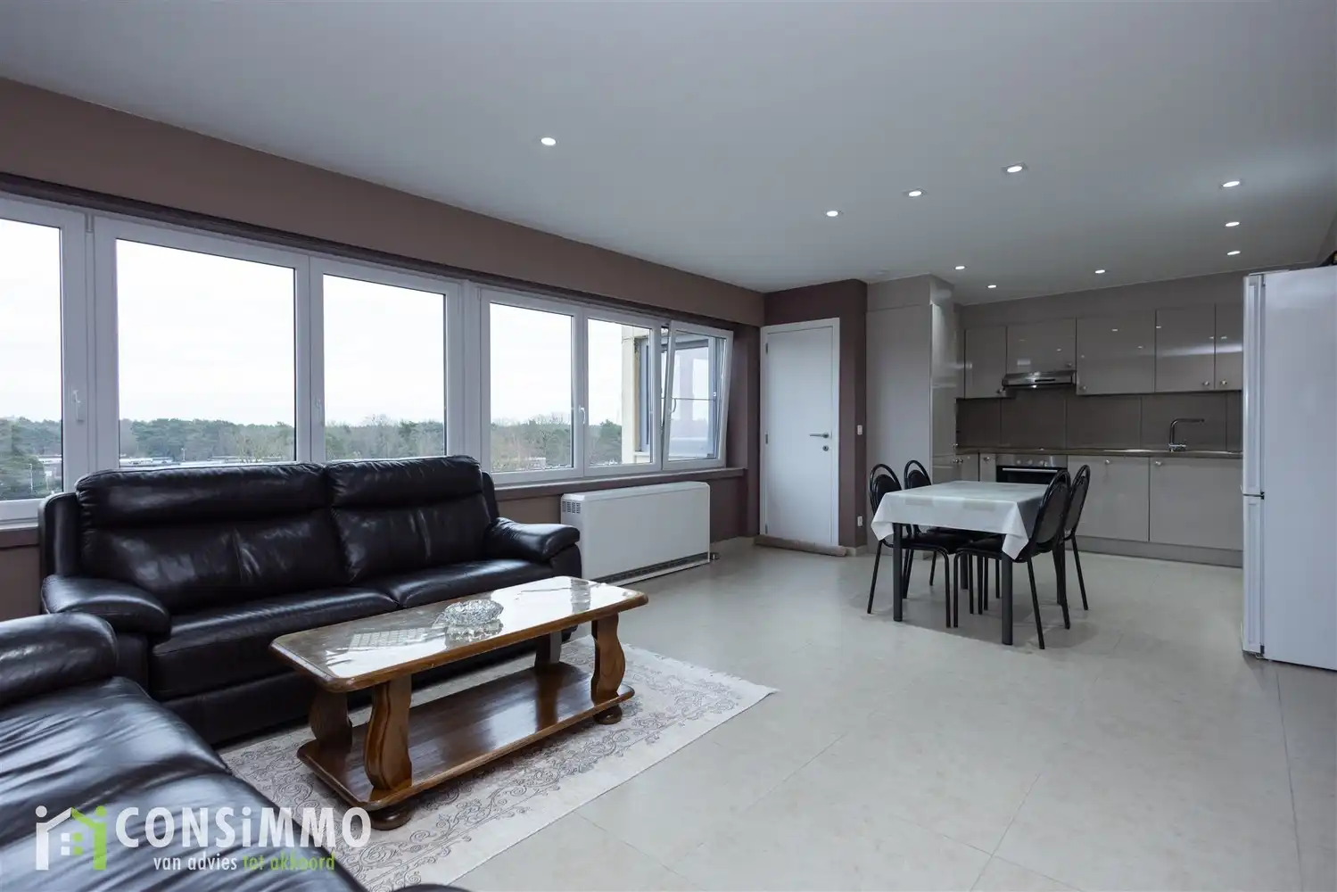 Instapklaar appartement met 3 slaapkamers en overdekt terras in Genk foto 6