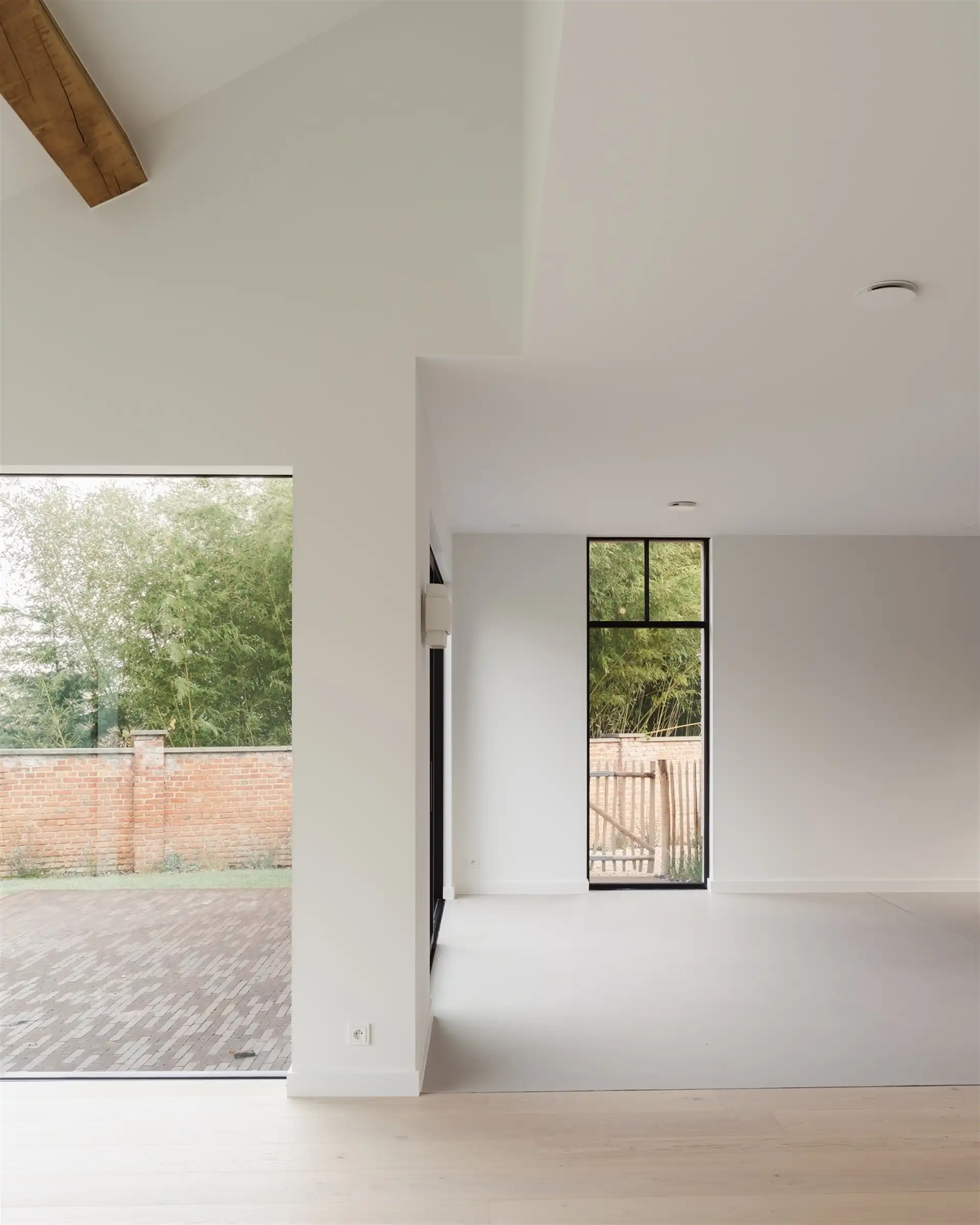 Wonen in luxe en rust in het centrum van Brussegem foto {{pictureIndex}}