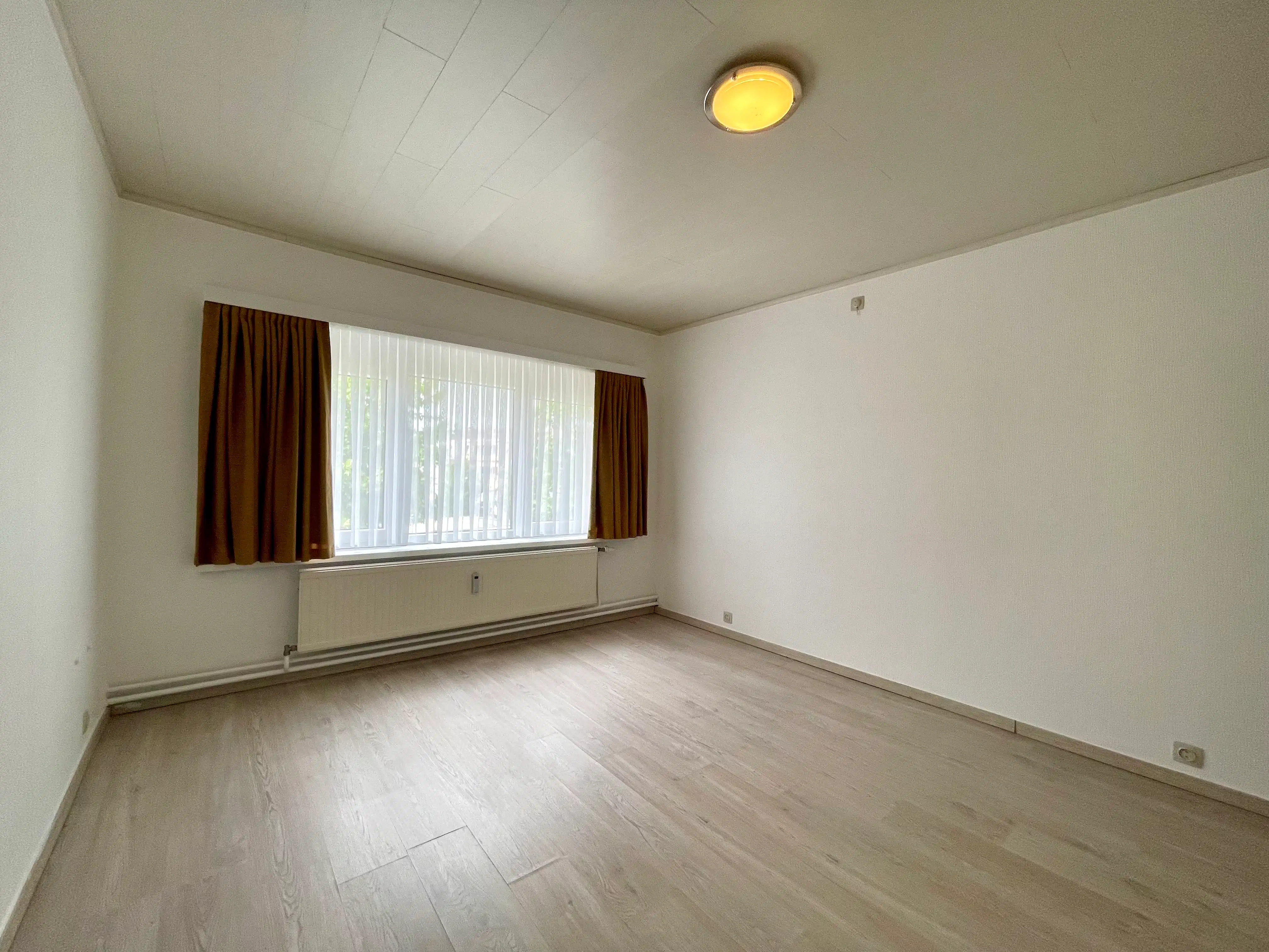 Ruim duplexappartement met 3 slaapkamers foto 12