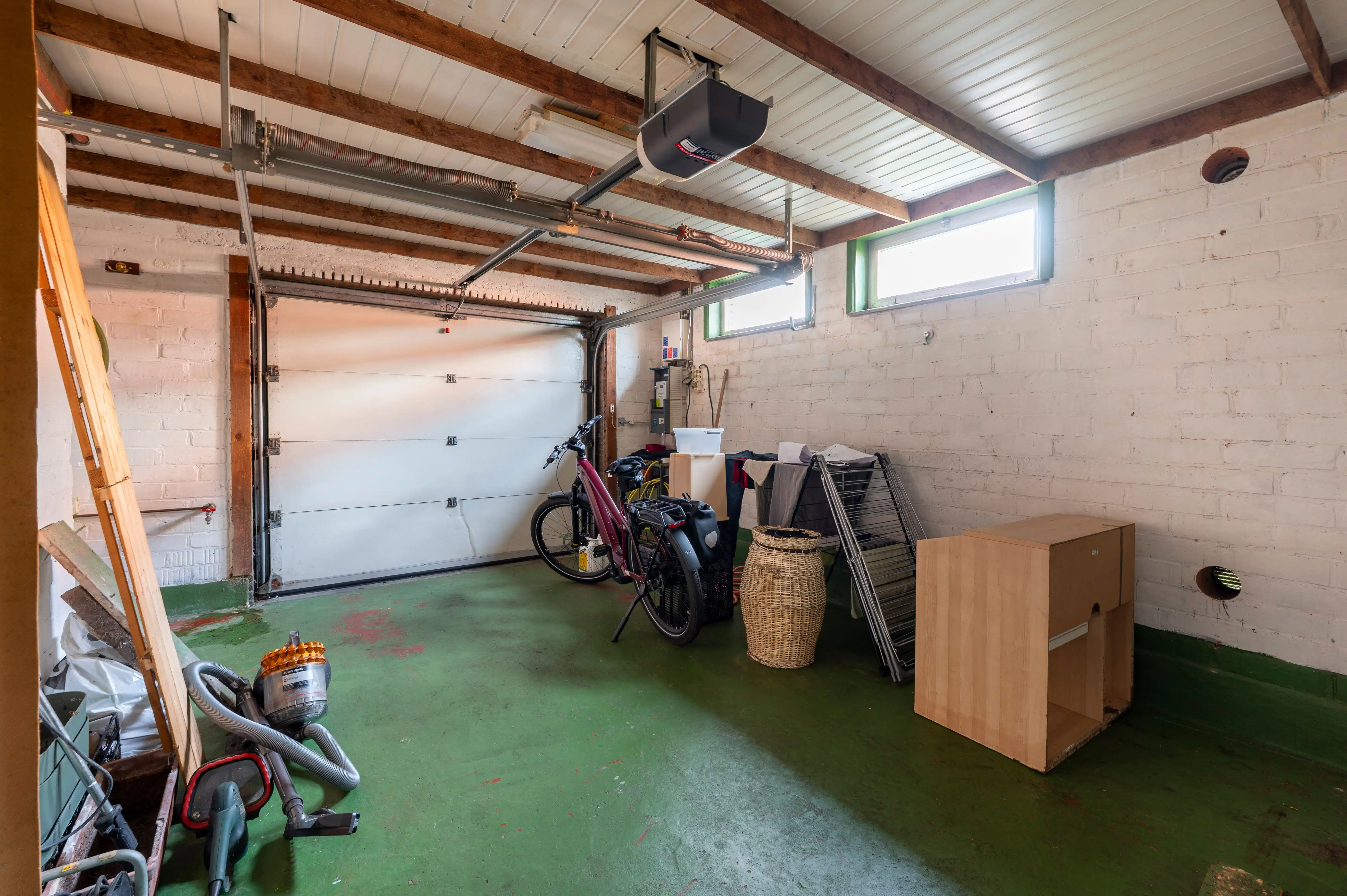 Te renoveren laagbouwvilla in een gegeerde wijk in Ekeren! foto 16