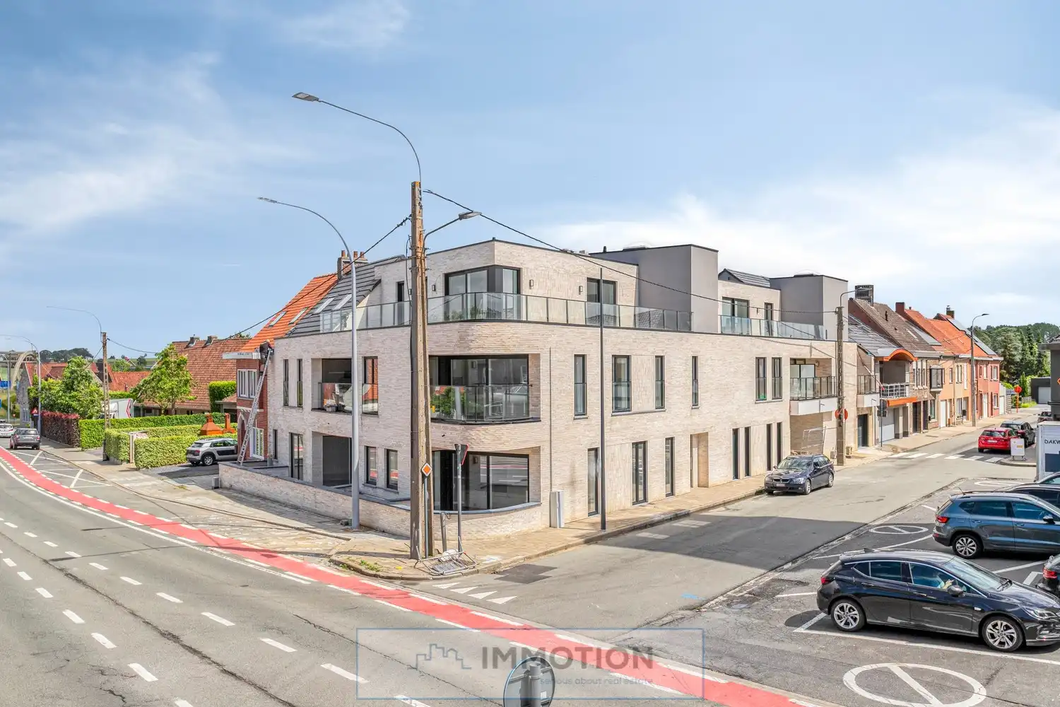 Residentie Gentiel in Zwevegem - prachtig appartement met 3 slaapkamers en royaal terras van 32,50 m² foto {{pictureIndex}}