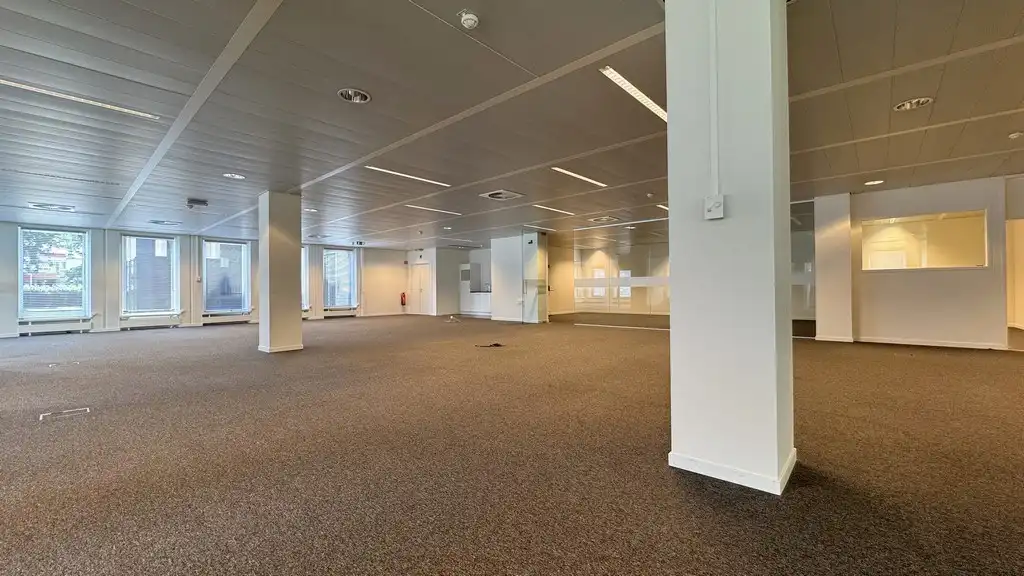 Instapklare kantoren te huur vlakbij E19 in Kontich foto 4