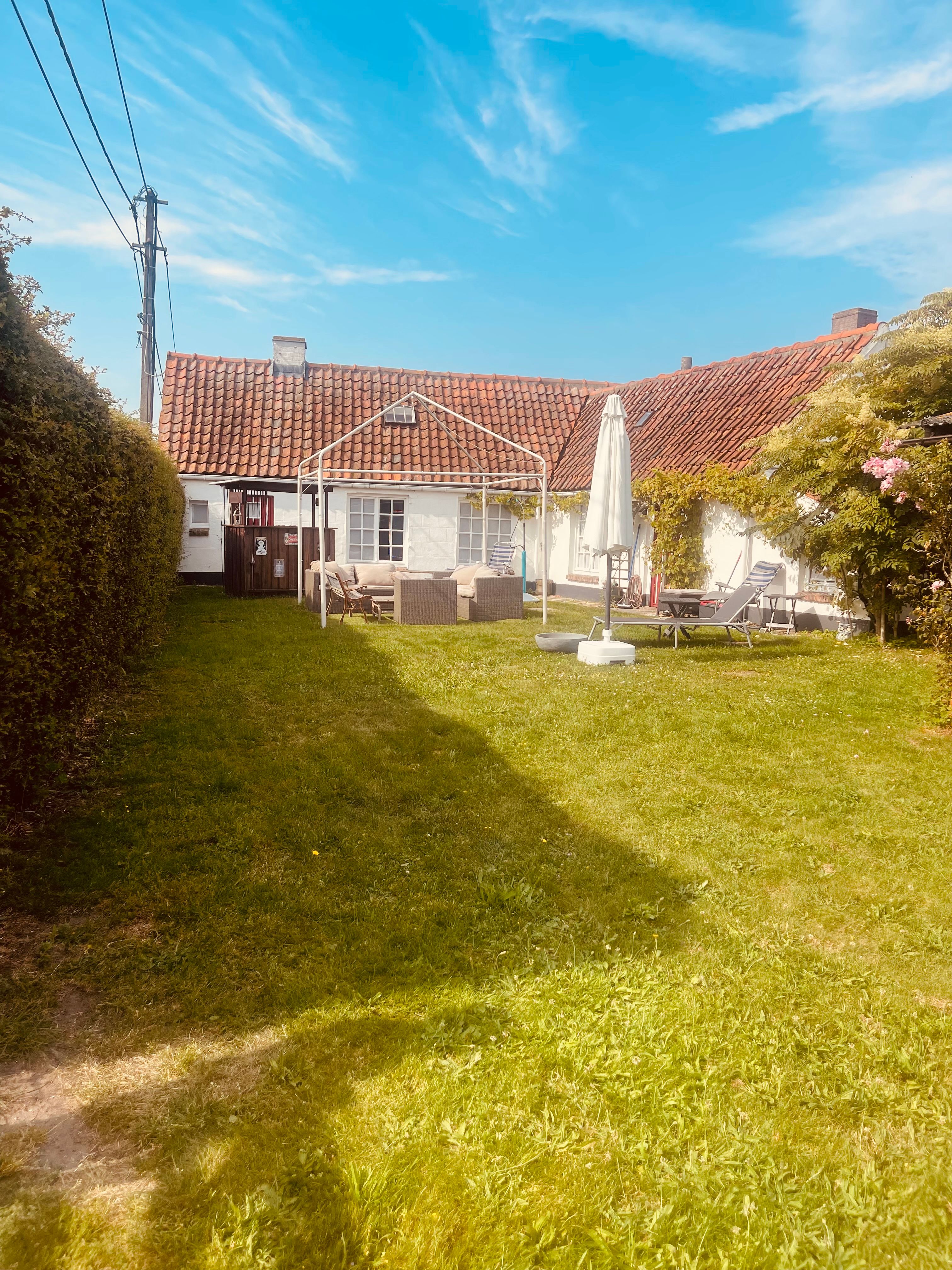 Sint-Rita Moerkerke Idyllische hoevetje op 295 m2 grond, volledig omheind, 3 slaapkamers foto 1