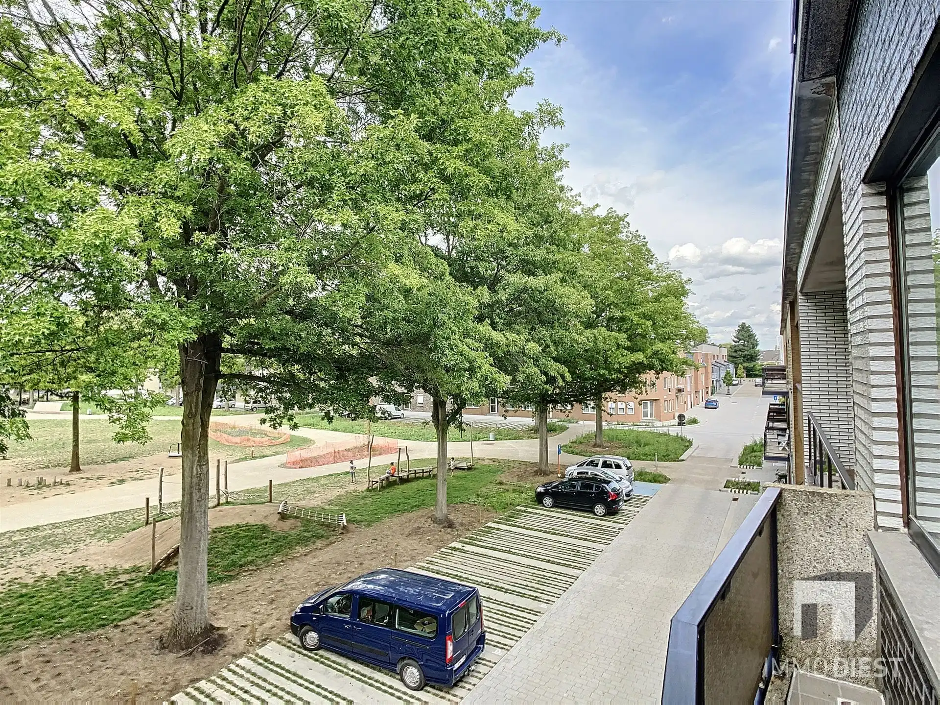 Gerenoveerd appartement met twee slaapkamers in het hartje van Hulst (Tessenderlo) foto 8