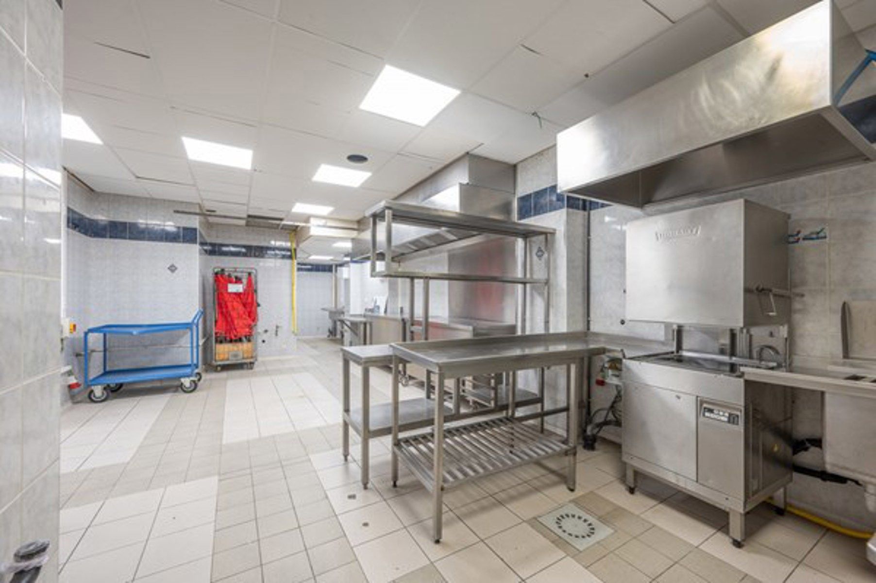 Horeca pand gelegen op een top locatie, op de hoek van de Zeedijk-Knokke en het Lichttorenplein! foto 12