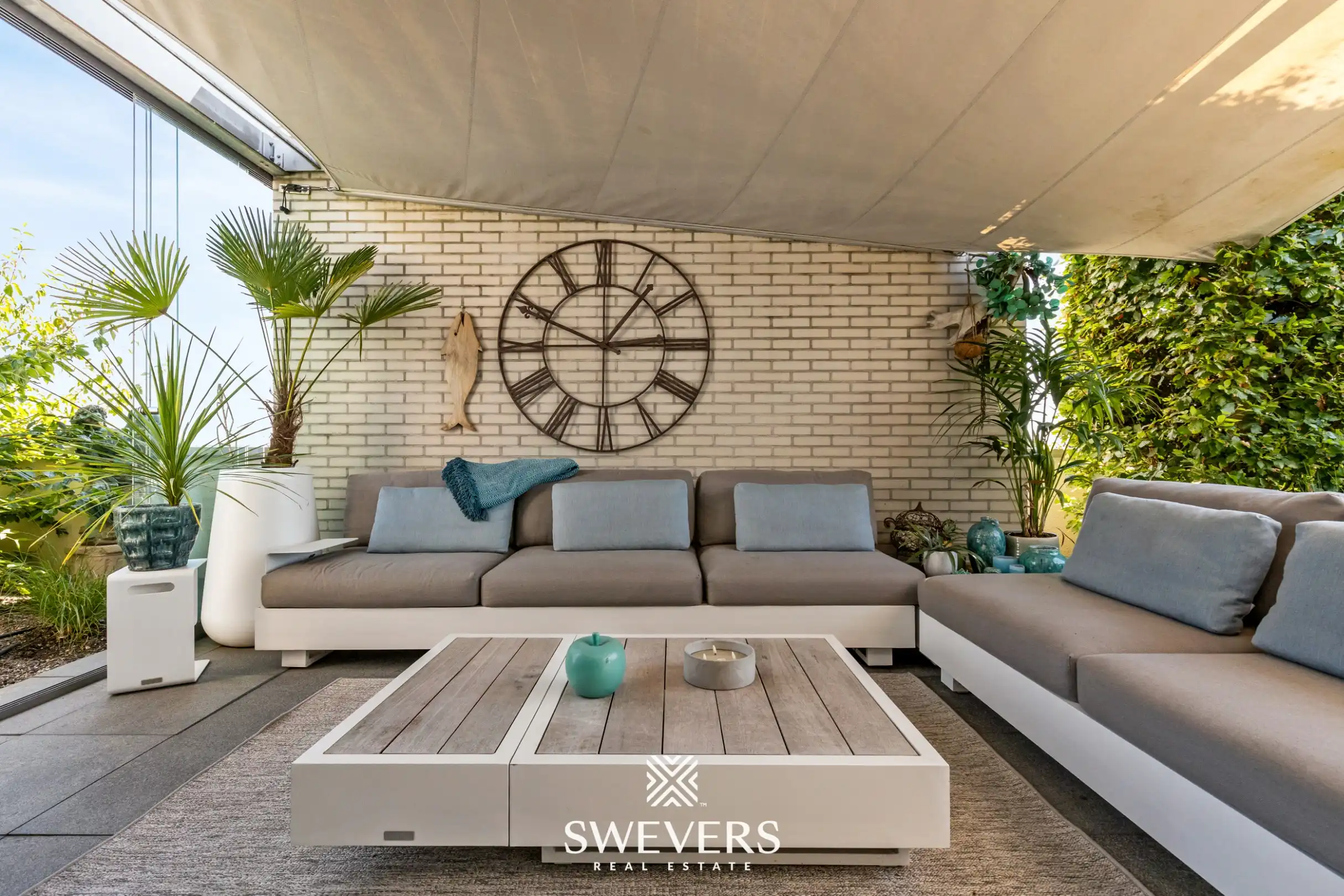 Exclusief penthouse met veel lichtinval en ruim panoramisch terras met prachtig ver uitzicht in centrum Genk foto 25