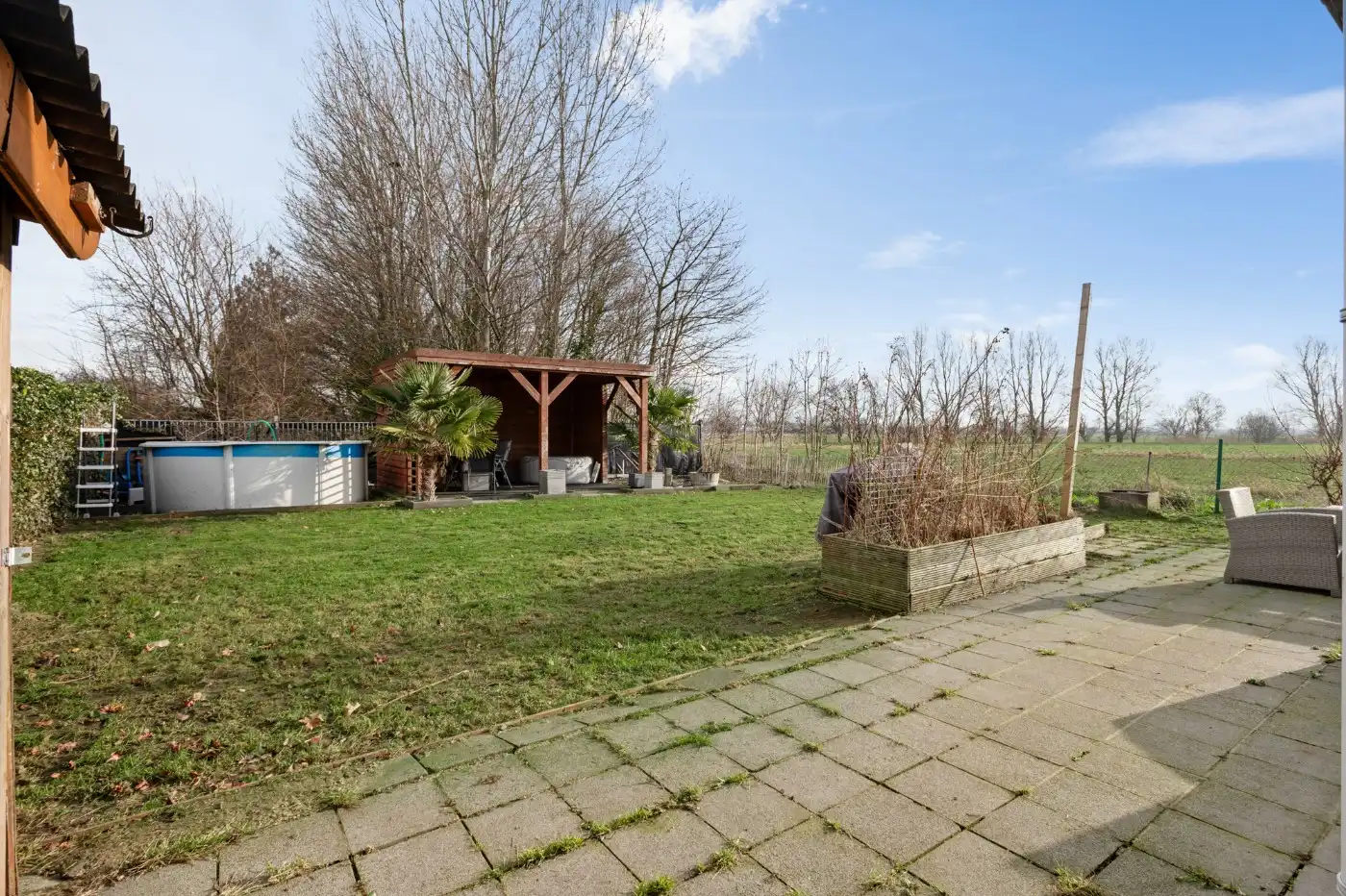 Rustig gelegen woning met 3 slpk., inpandige garage en tuin foto 20