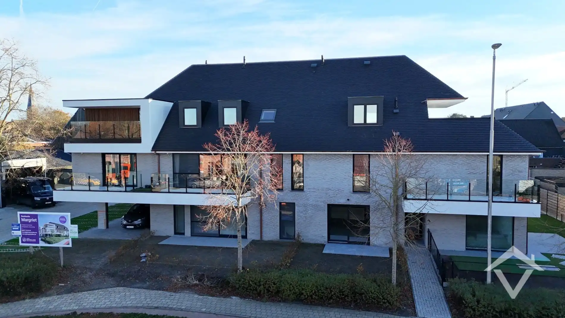 Nieuwbouwappartement met 2 slaapkamers en 2 terrassen in centrum Koekelare  foto 3