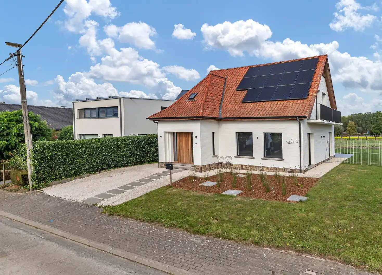 Prachtige woning met 3 slpks, tuin en garage in Zandbergen foto 2