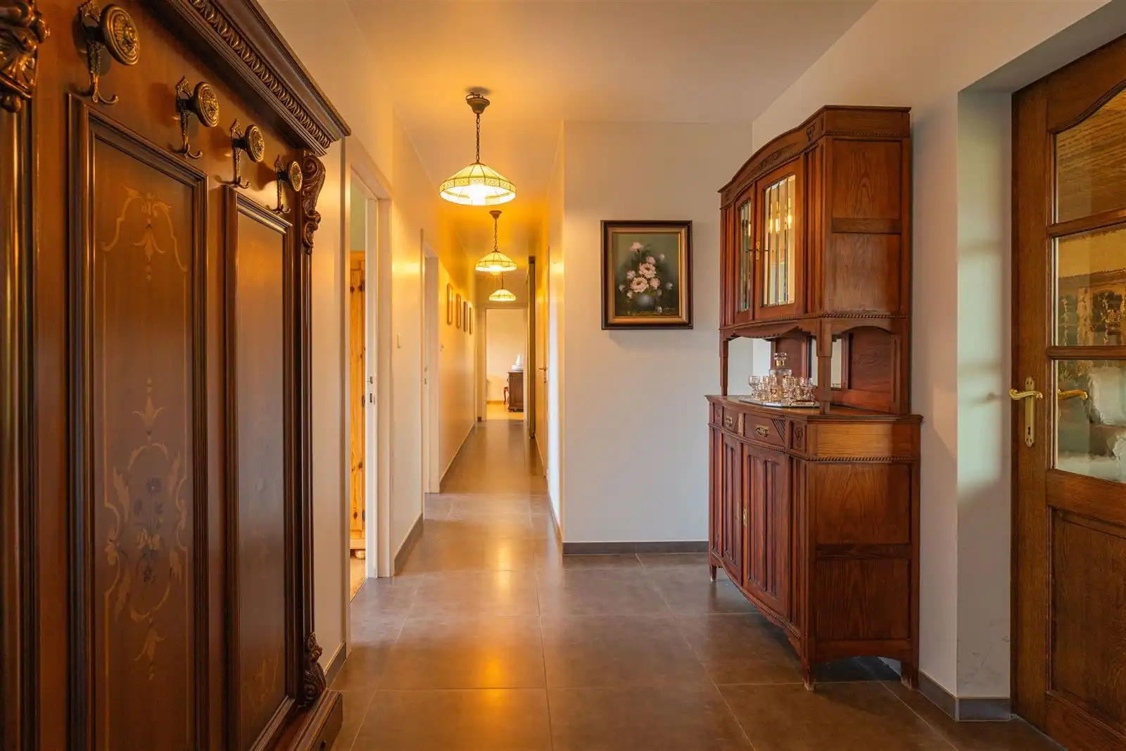 INSTAPKLARE VILLA MET LOODS TE ZWALM foto 15