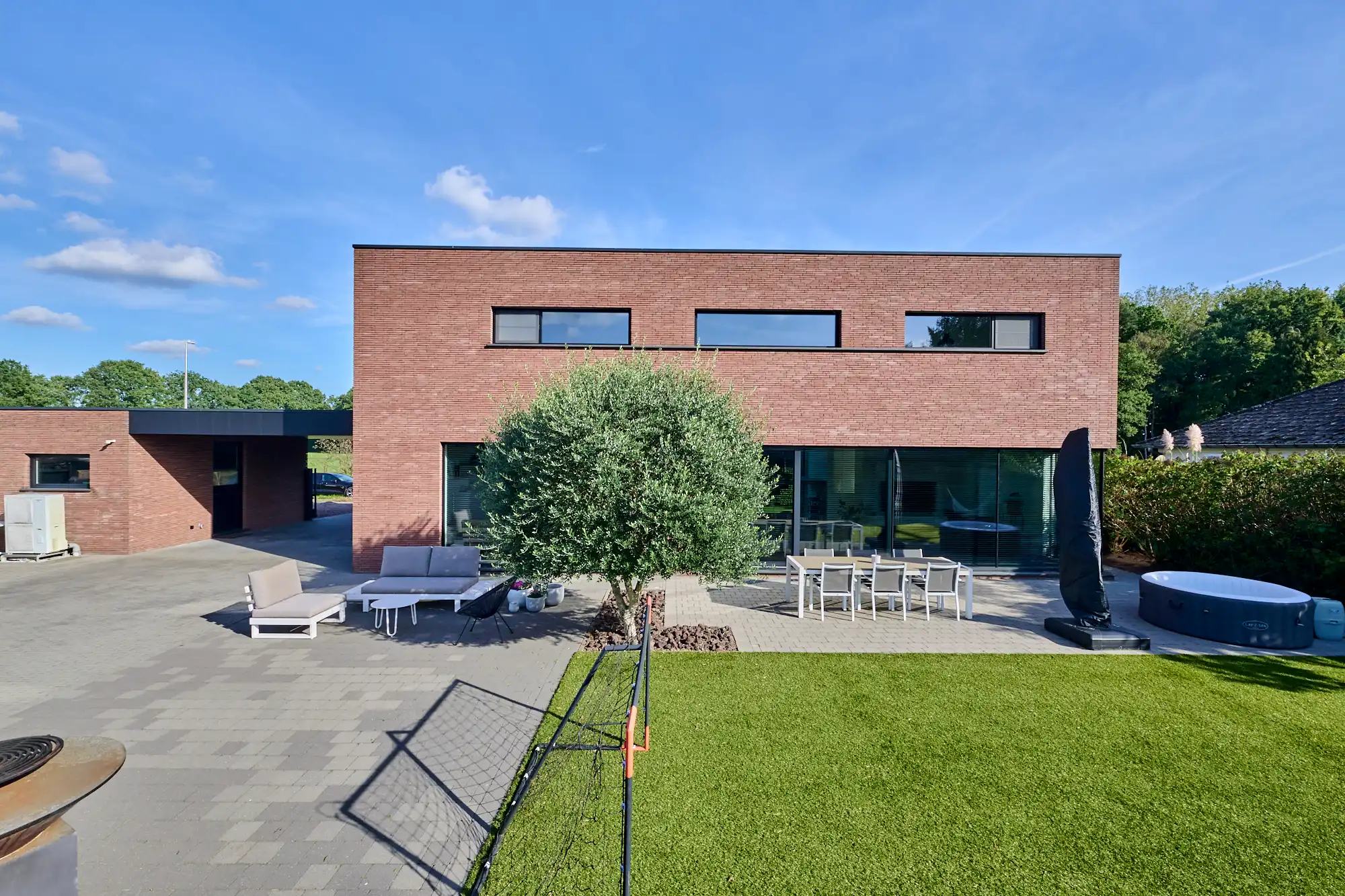 Recente villa op breed perceel prachtig zicht foto 23