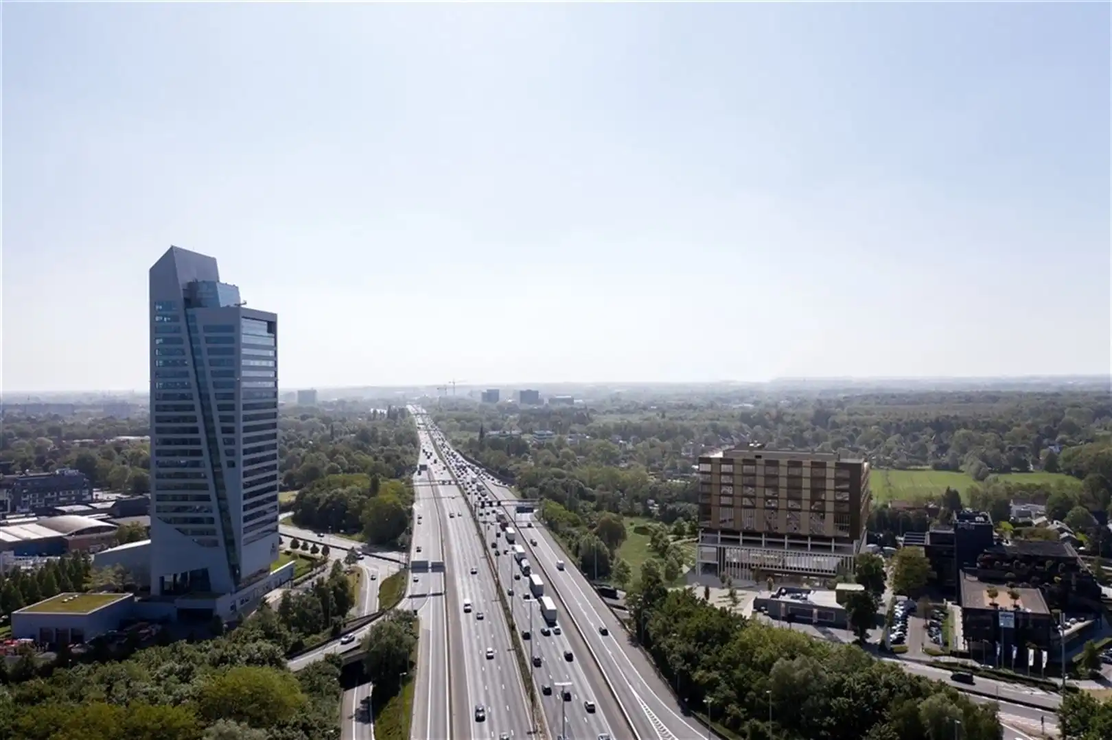 Kantoren in nieuwbouwproject Ouverture lansgheen Kortrijksesteenweg foto 13