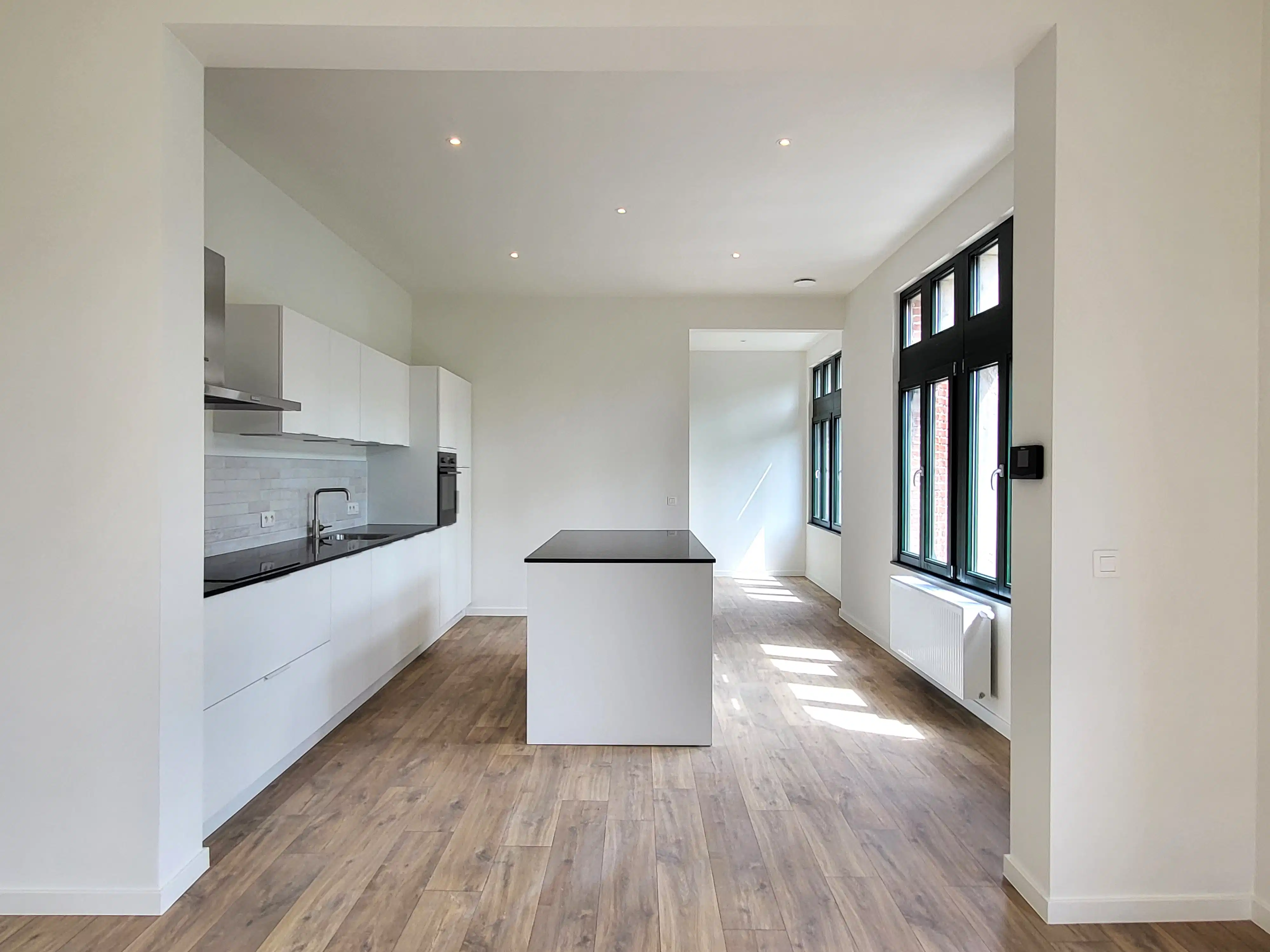 Volledig gerenoveerd appartement met 2 slaapkamers in het hart van Gent.  foto 19