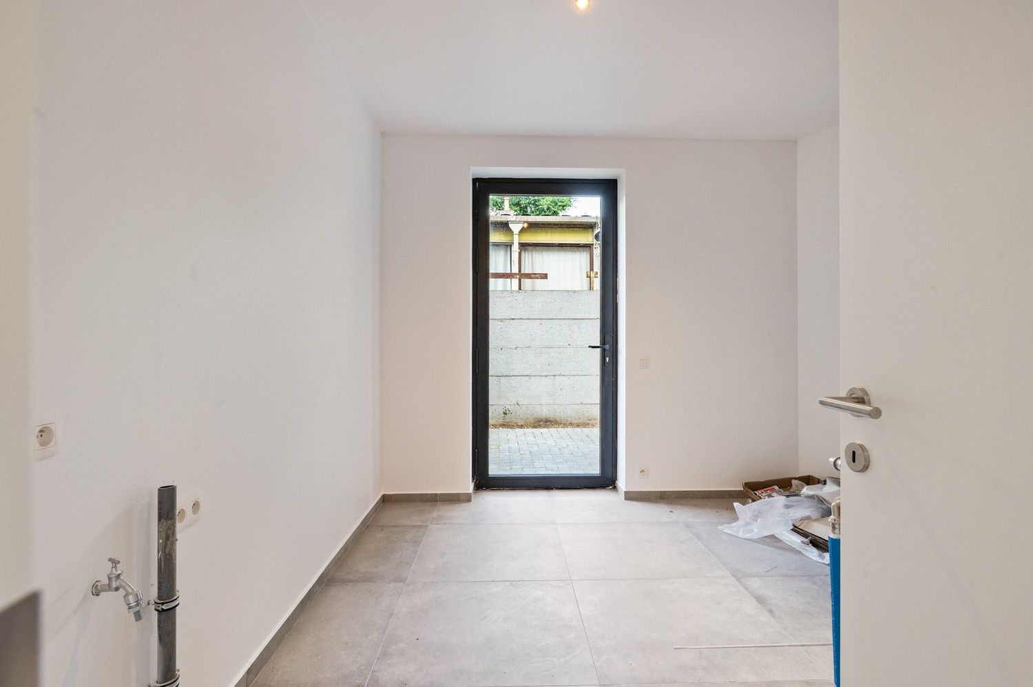 Halfopen nieuwbouwwoning met 4 à 5 SLPKS en grote tuin in Kapellen! foto 6