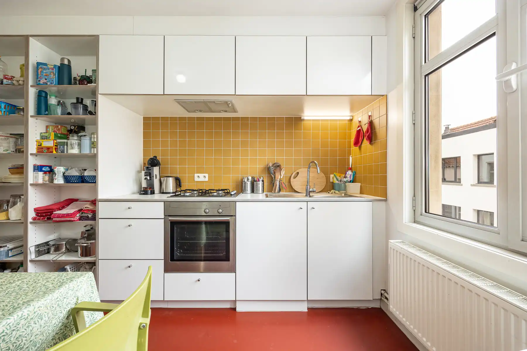 Instapklaar 2-slaapkamerappartement nabij de Grote Markt! foto 5