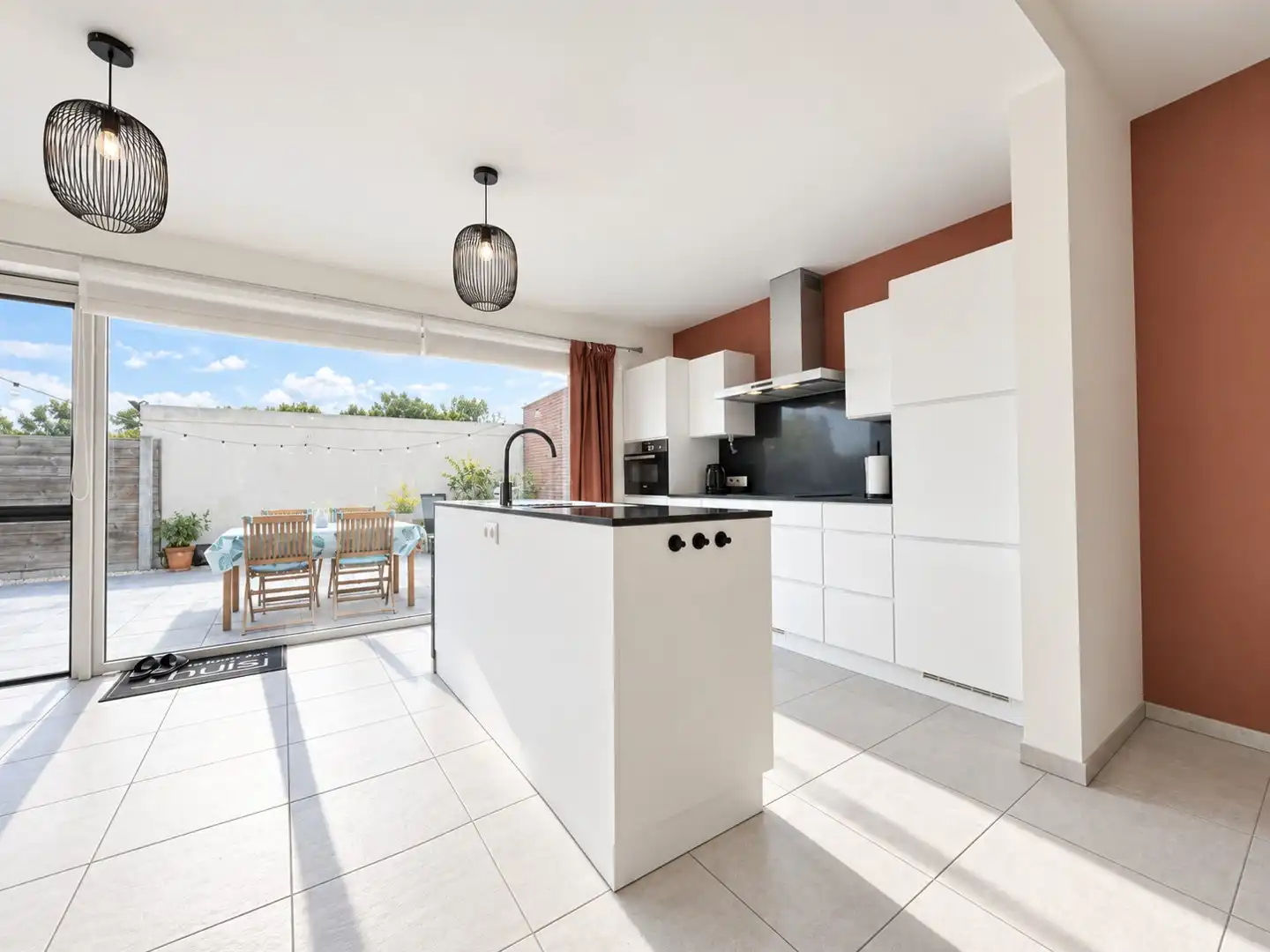 Ruim gelijkvloers appartement (127 m²) met gróót terras, garage én staanplaats foto 9